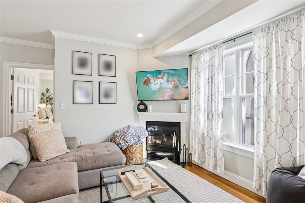 108 Emerson St # 1