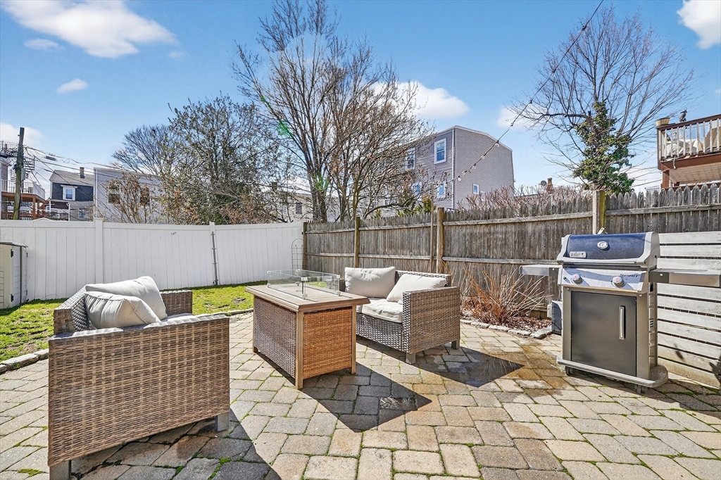 671 E 5th St # 1