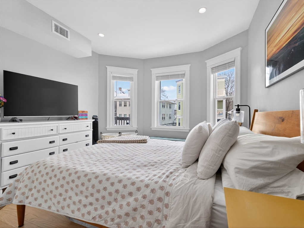 461 Ashmont Street Unit: ONE