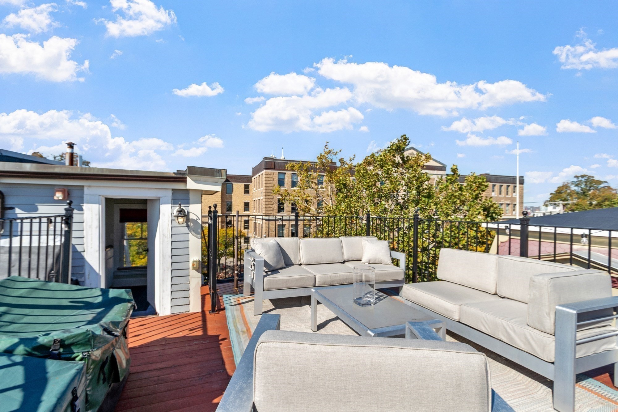 98 G St # 4