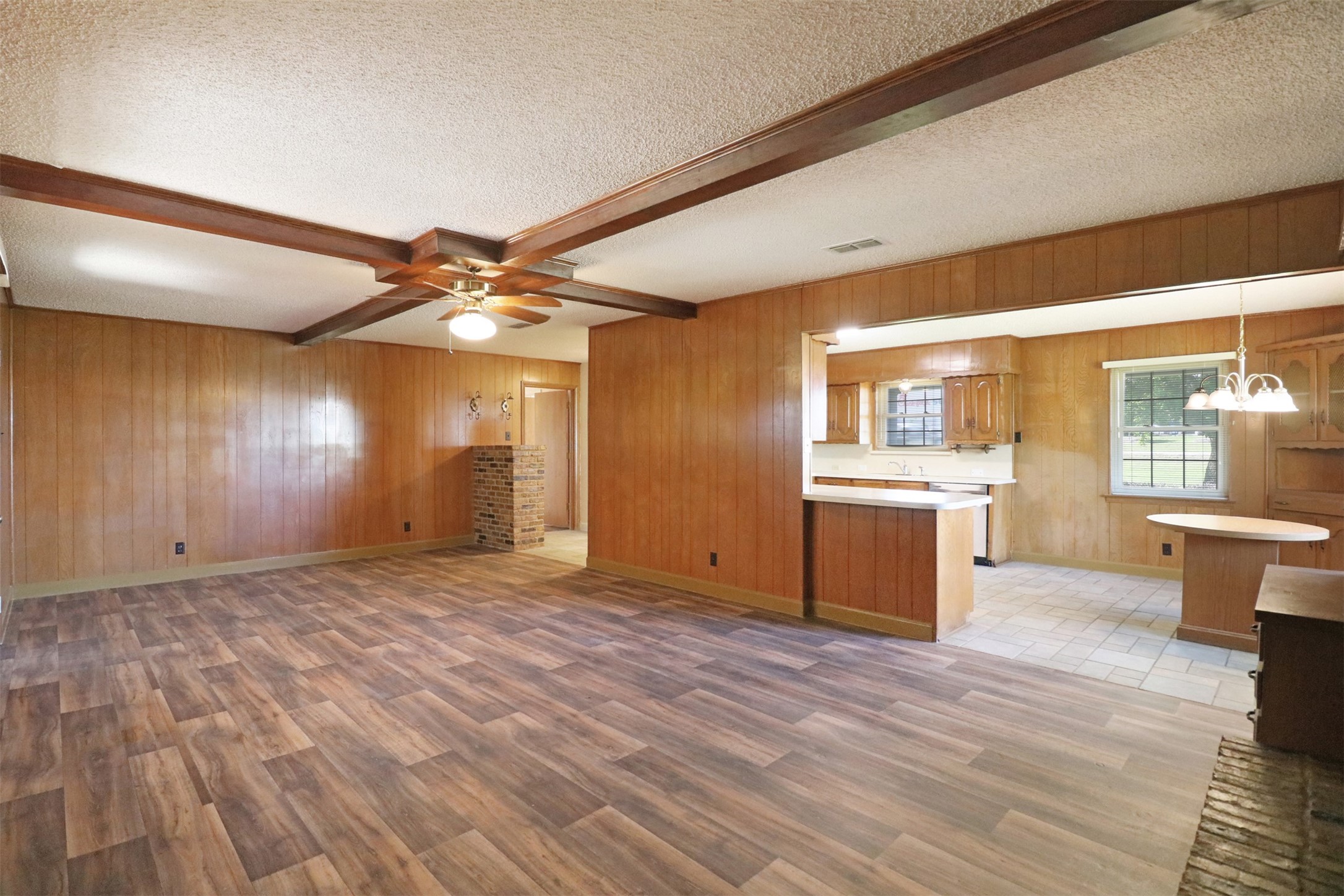 1454 W Wintergreen Road