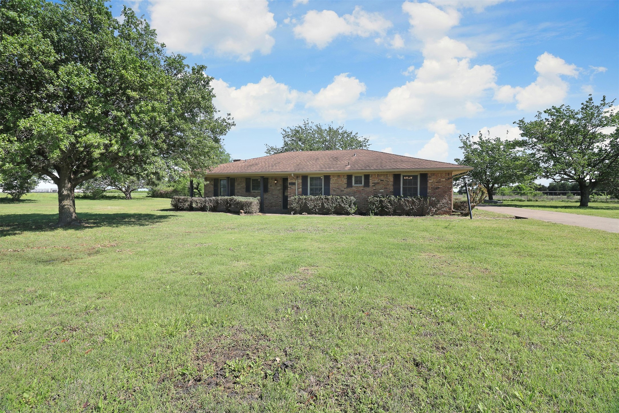1454 W Wintergreen Road