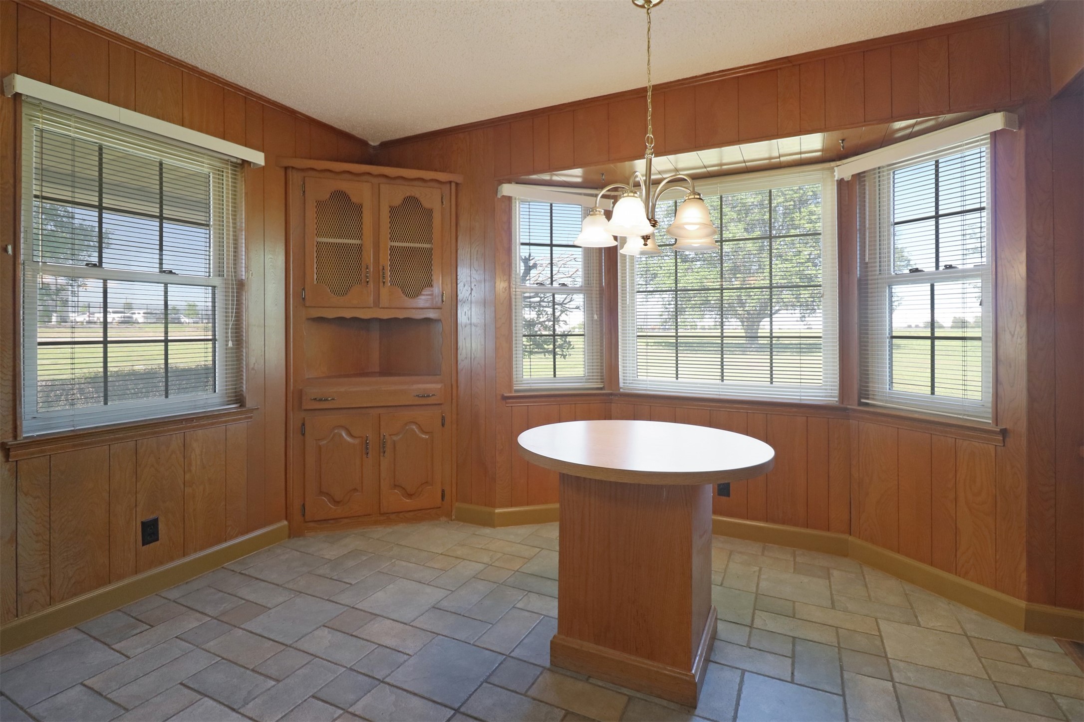 1454 W Wintergreen Road