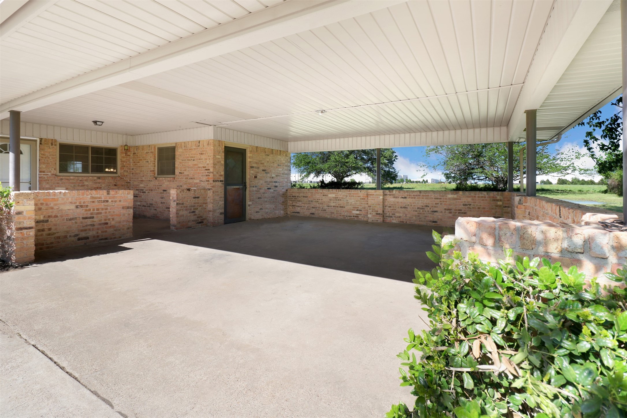 1454 W Wintergreen Road