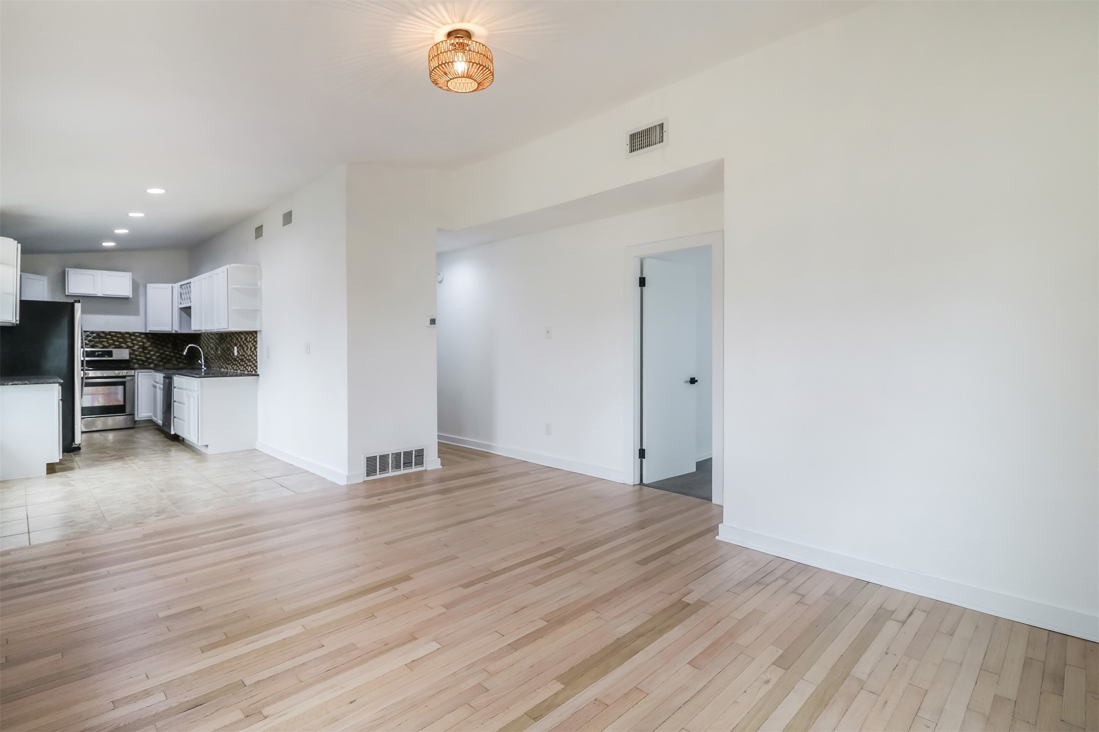 1211 Gate Lane Drive