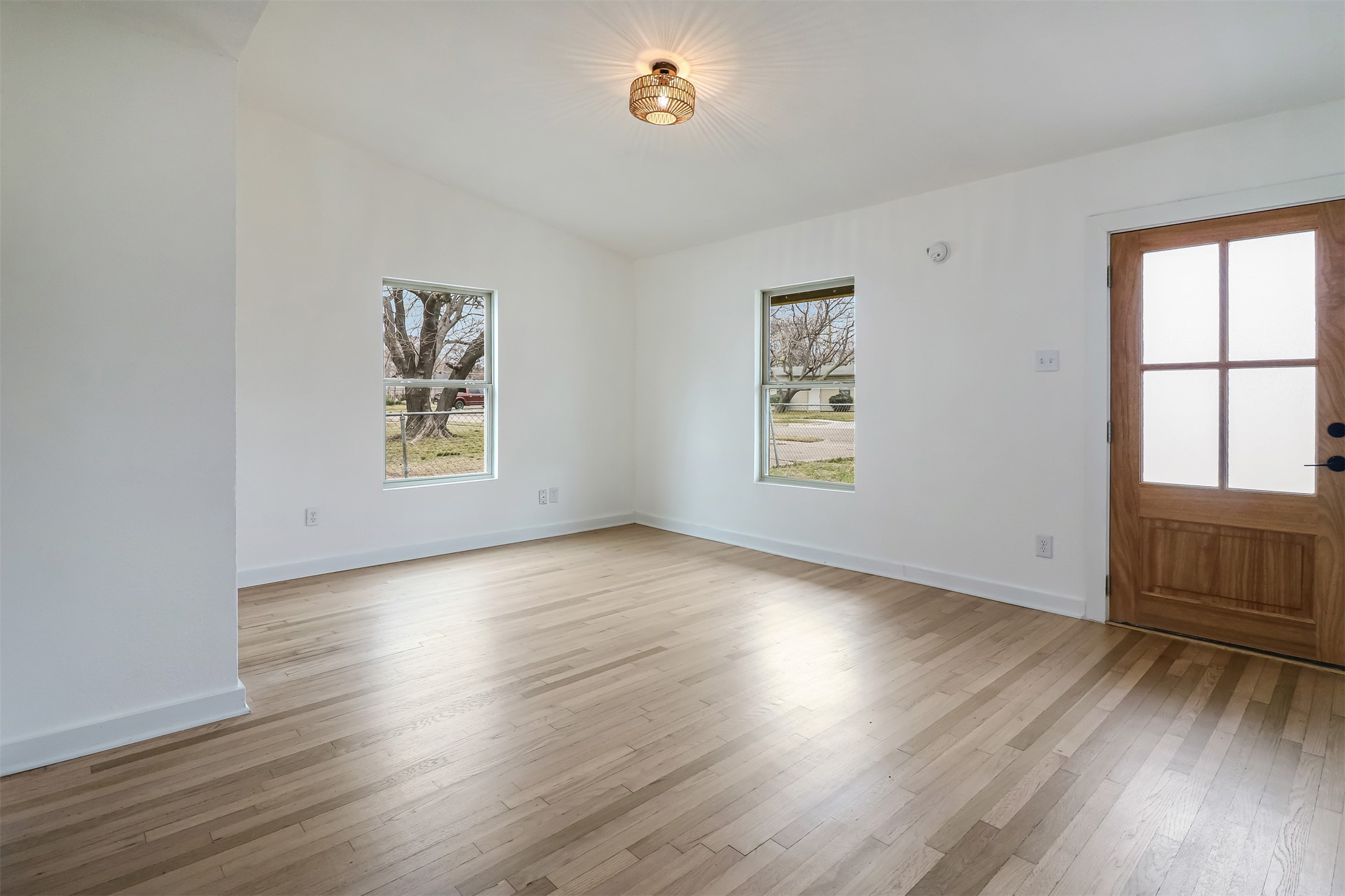 1211 Gate Lane Drive