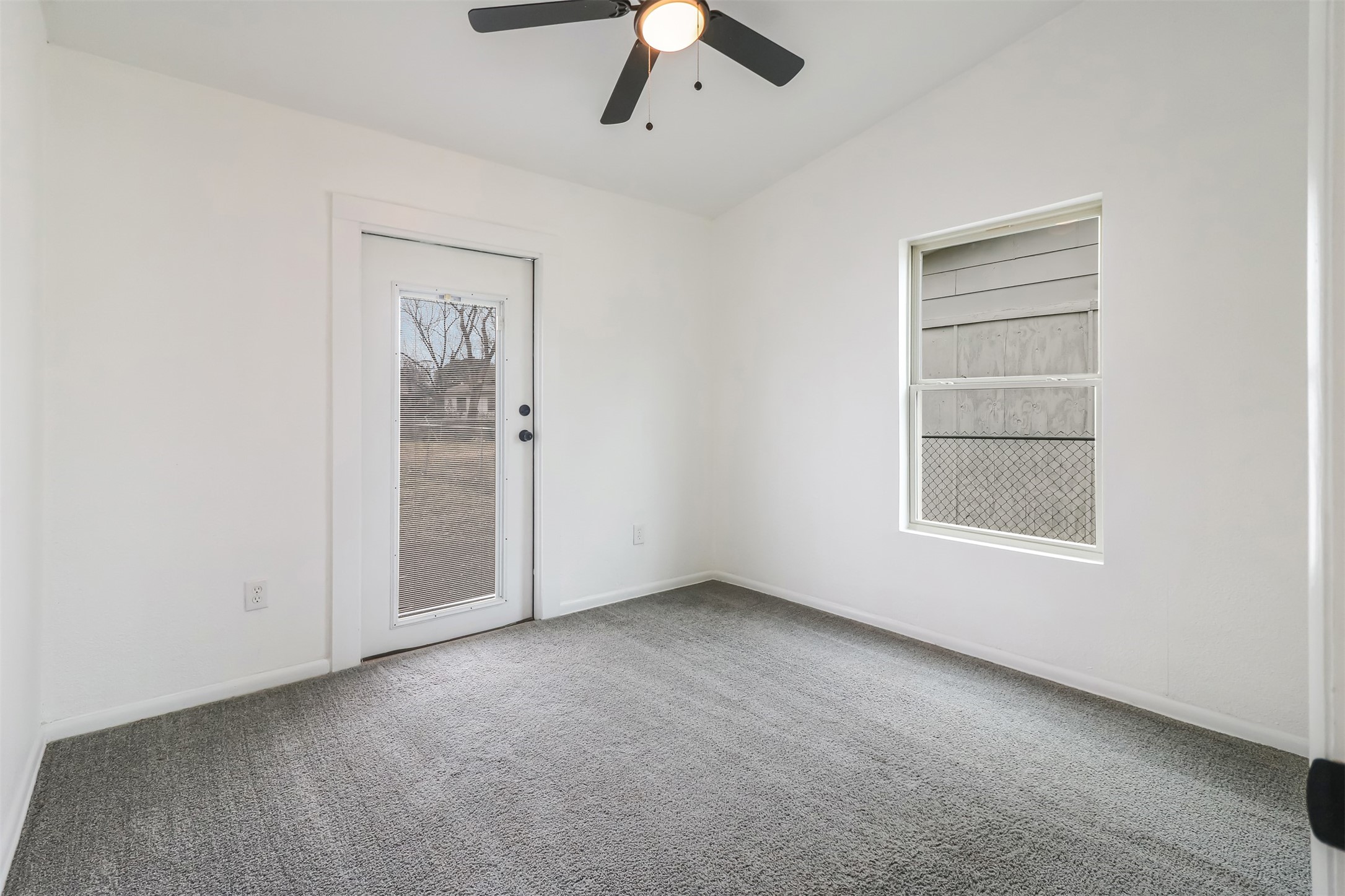 1211 Gate Lane Drive