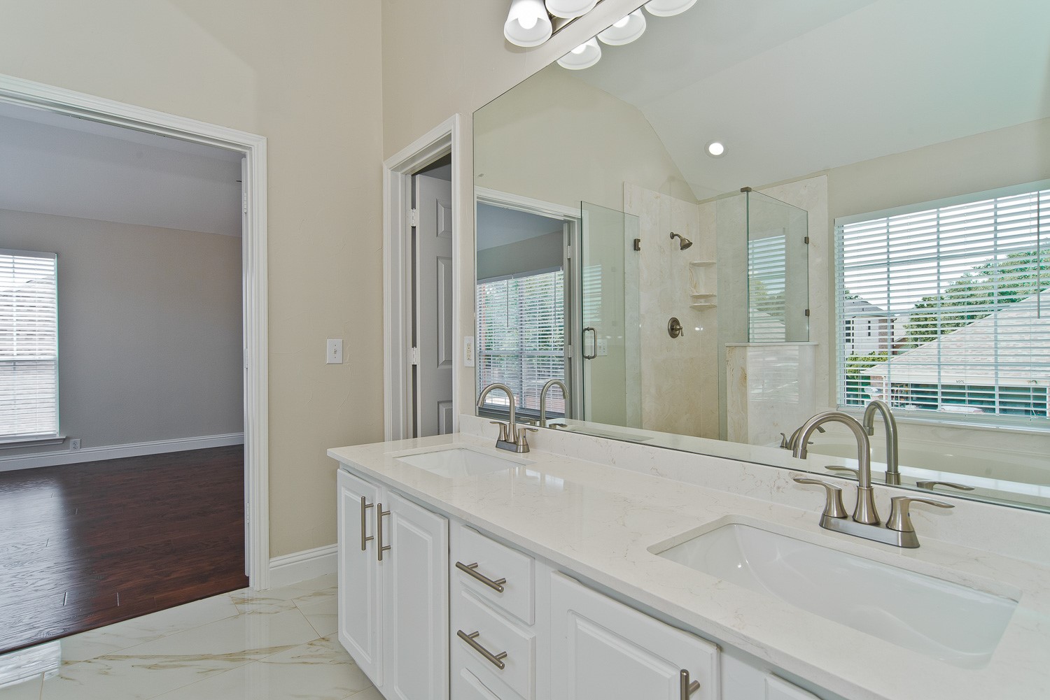 2505 Hunters Run Drive