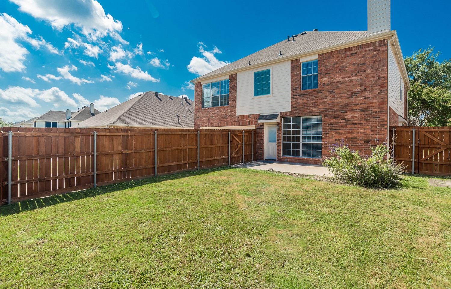 2505 Hunters Run Drive