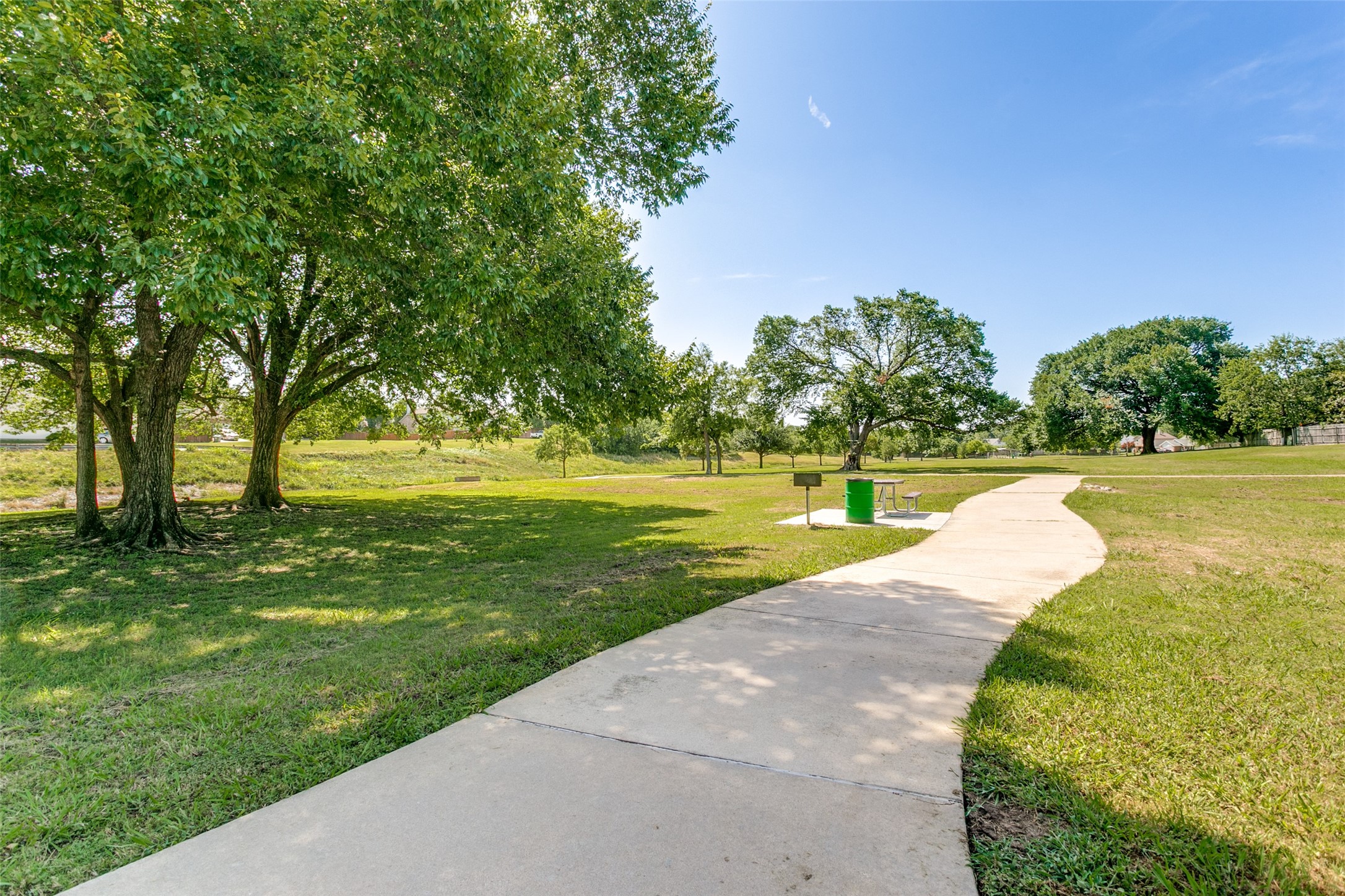 858 Creekside Drive