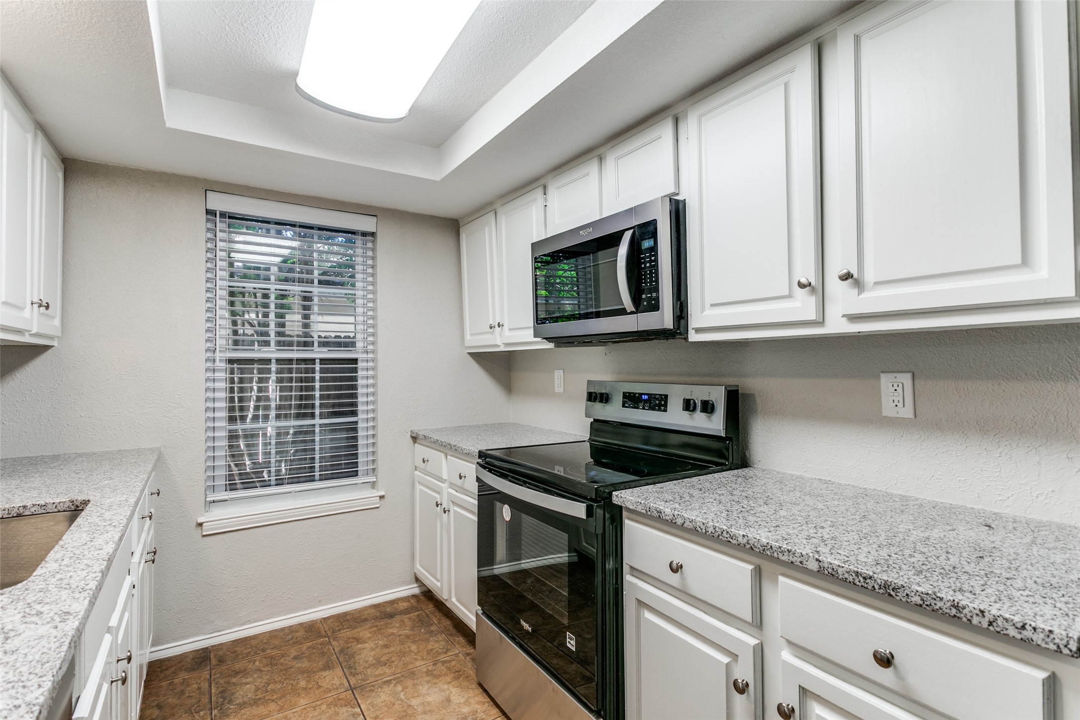 858 Creekside Drive