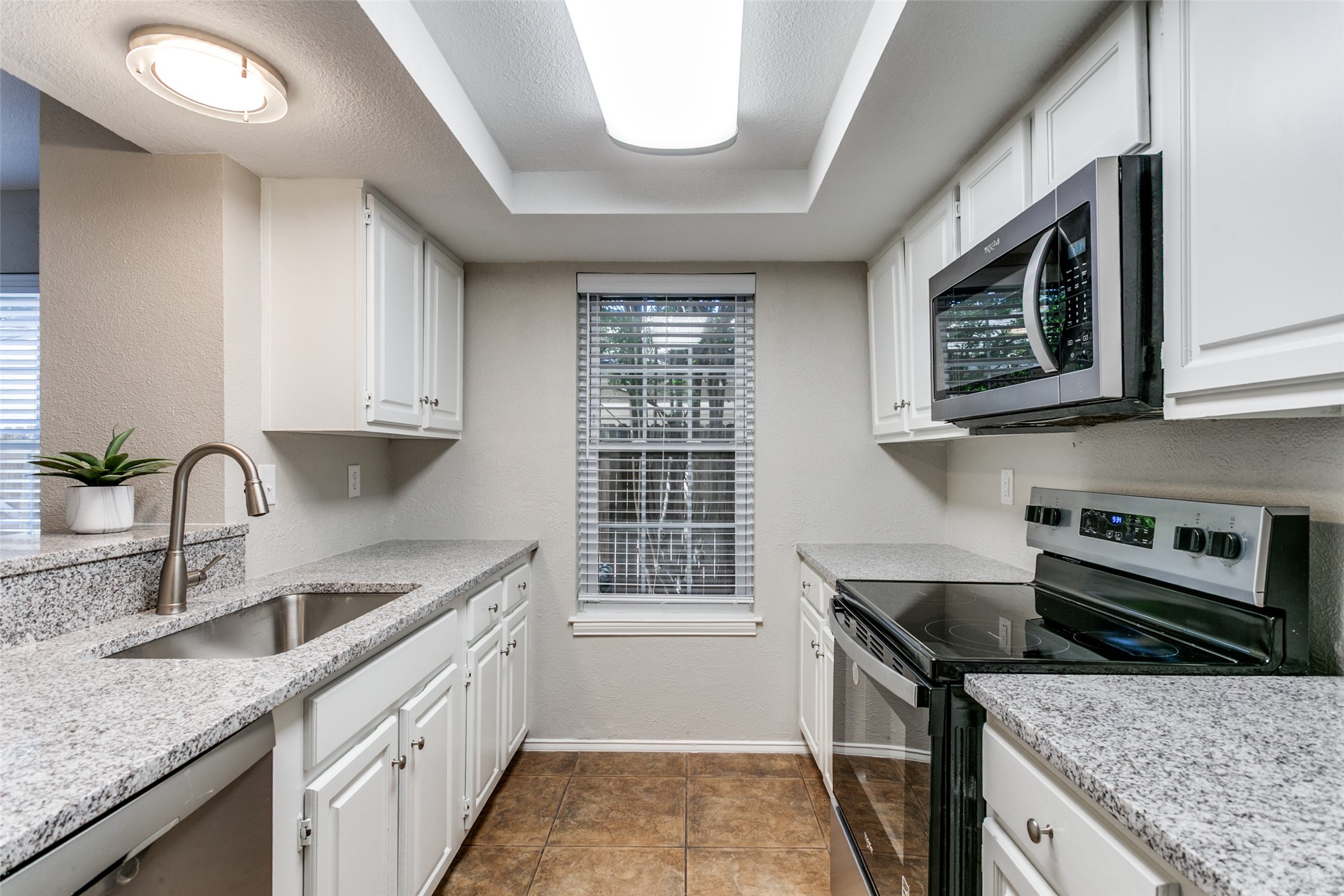 858 Creekside Drive