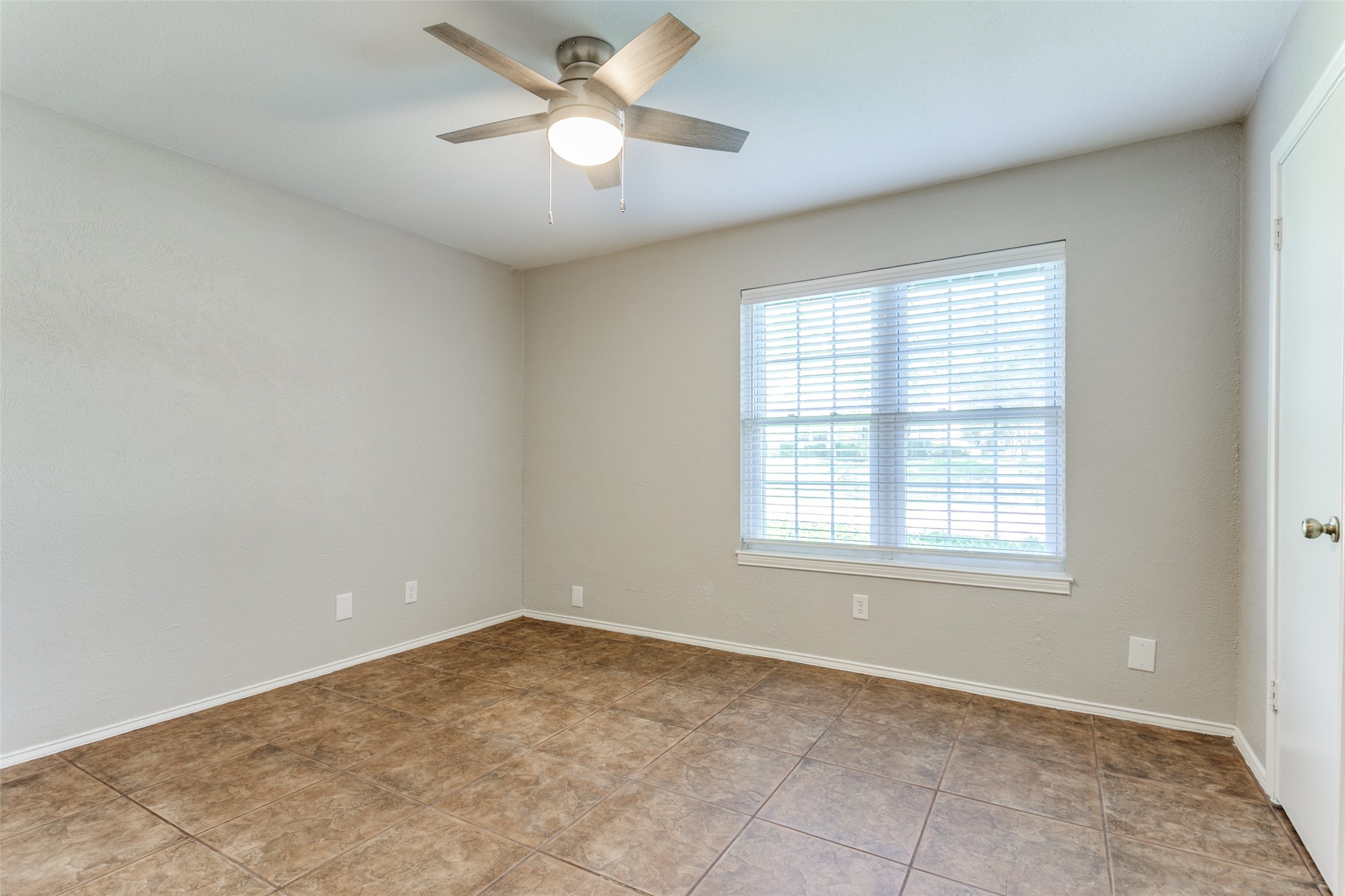 858 Creekside Drive