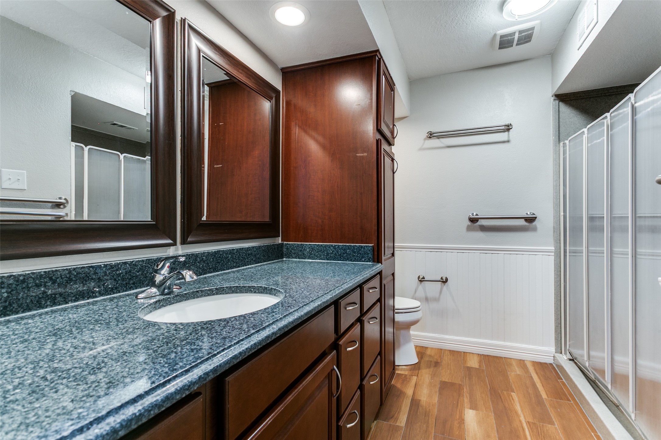 858 Creekside Drive