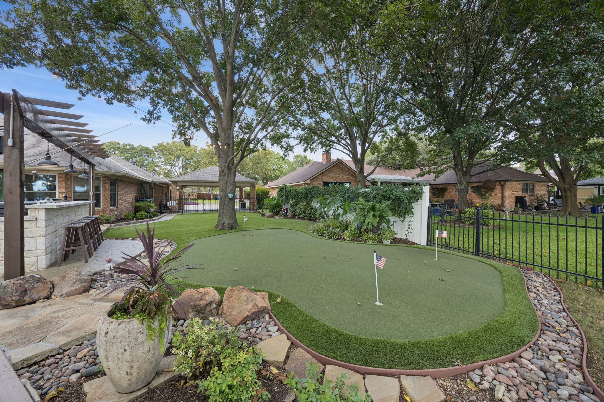 14 Victoria Drive