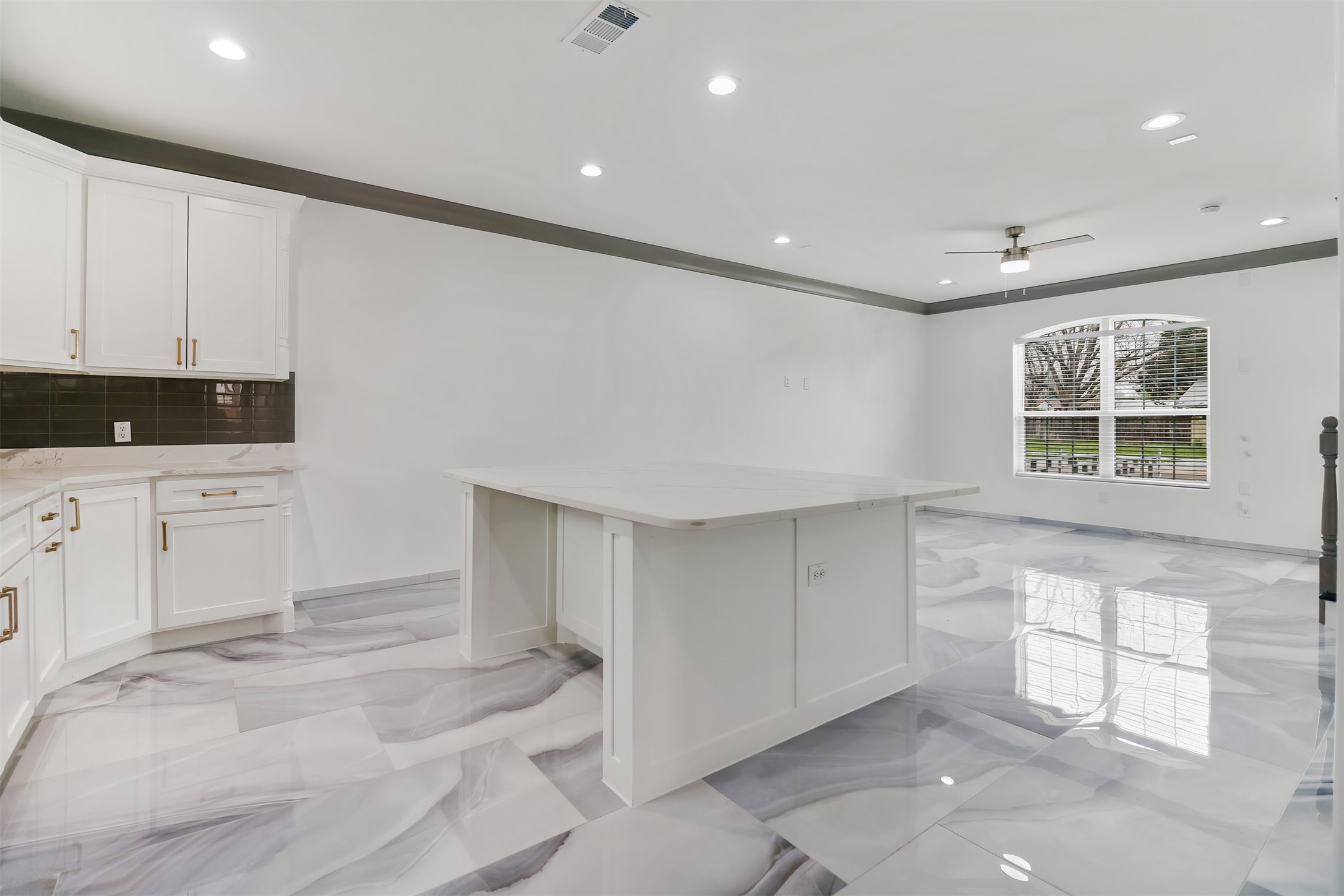 621 N Nursery Road