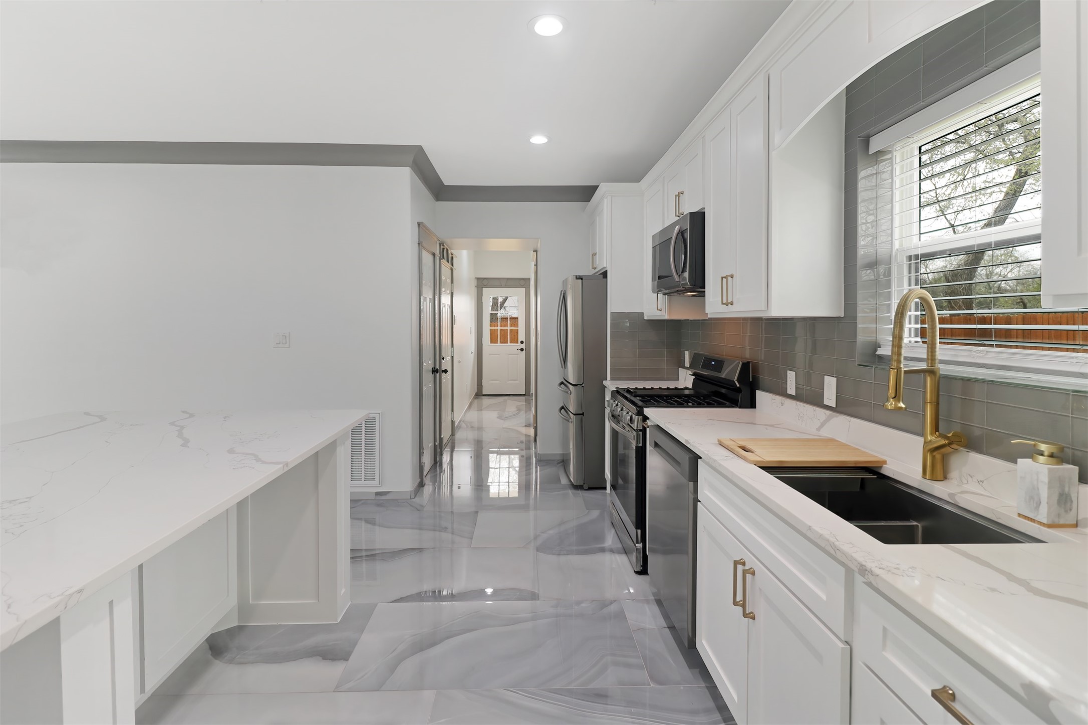 621 N Nursery Road