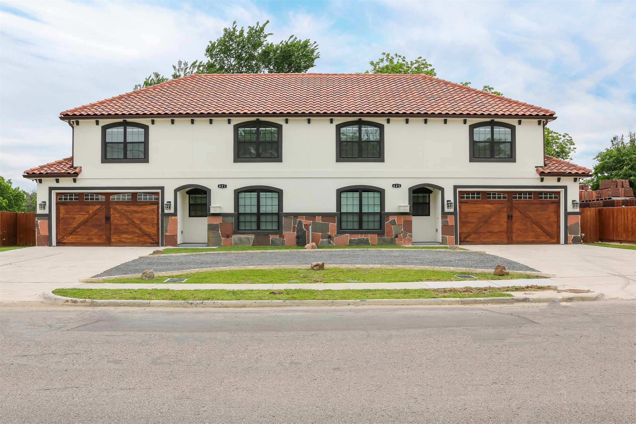 621 N Nursery Road