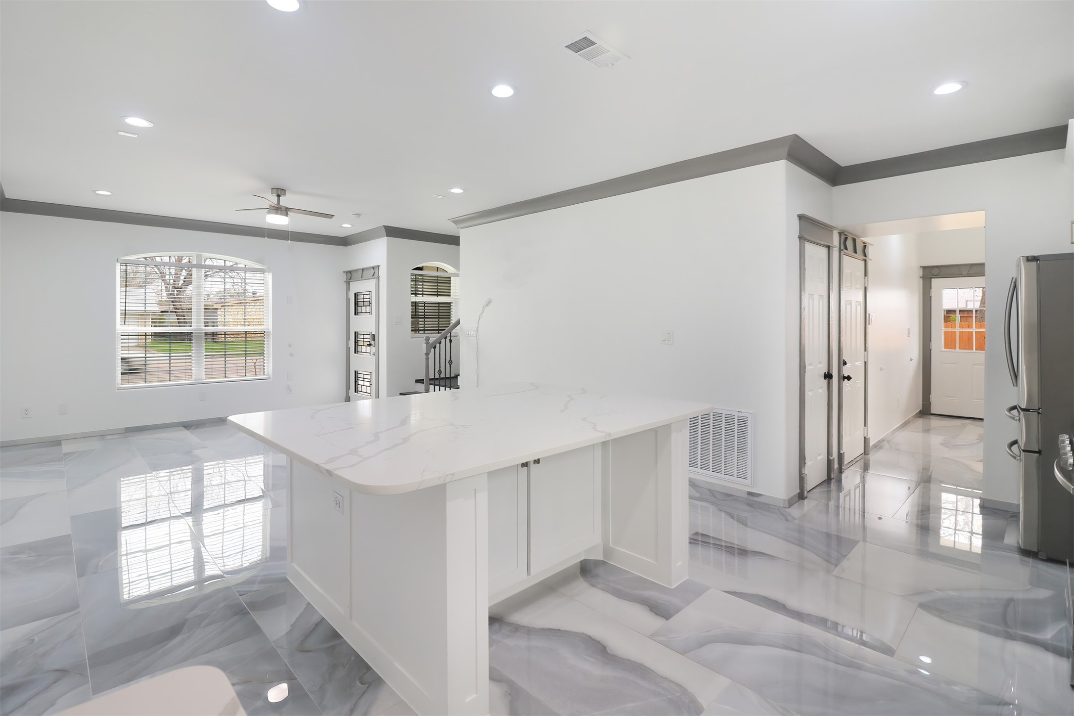 621 N Nursery Road