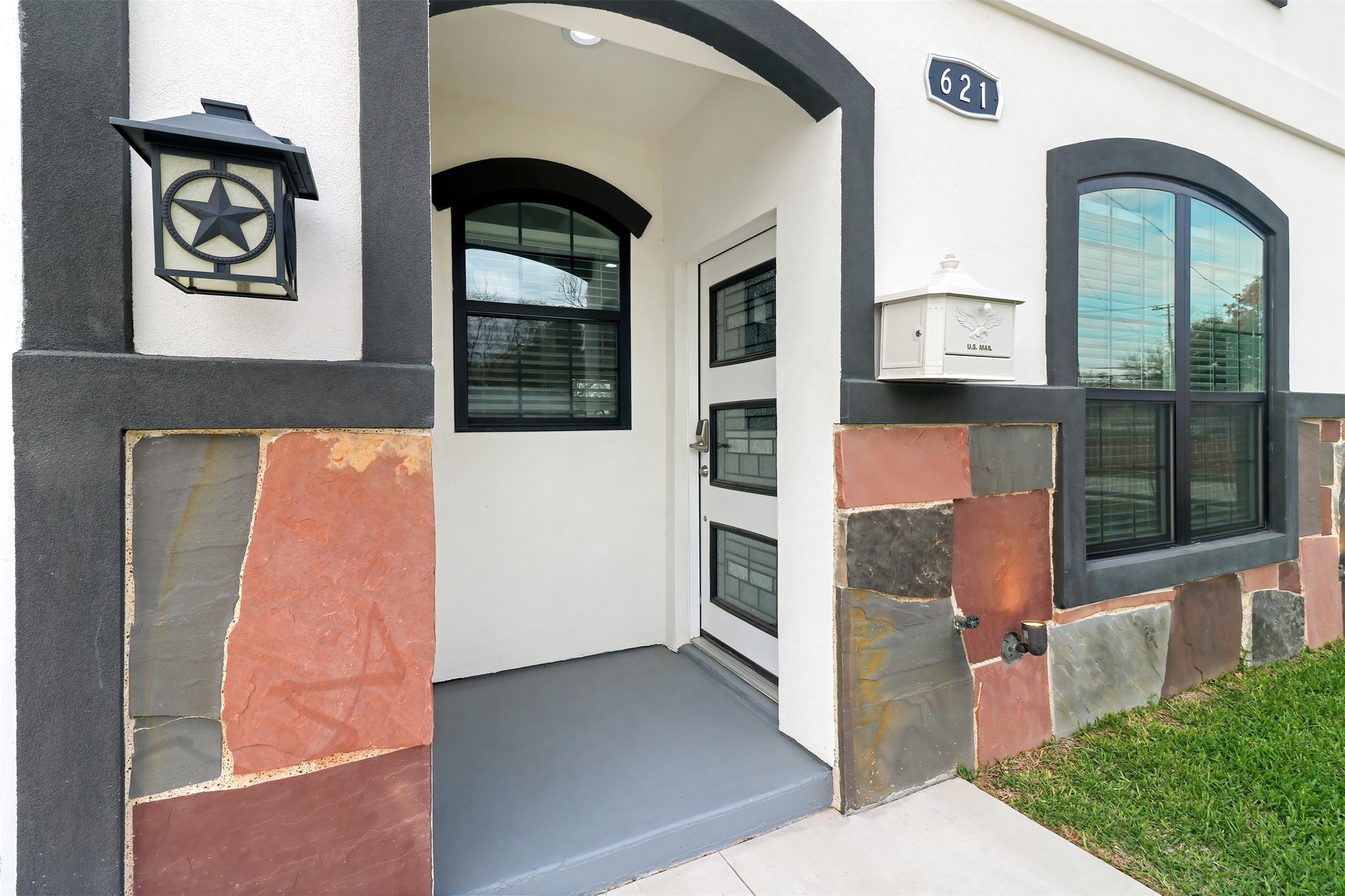 621 N Nursery Road