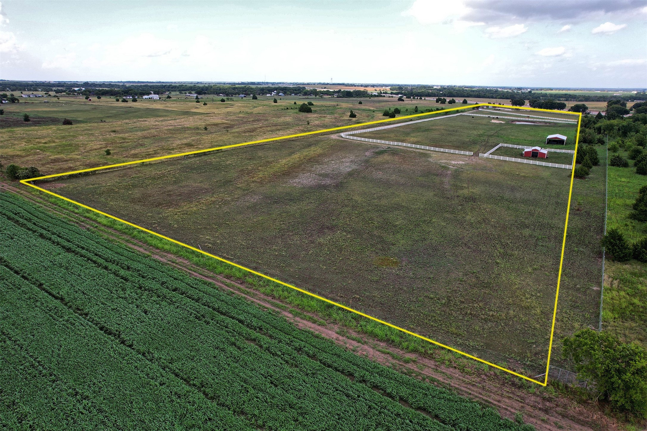 6882 N Interstate Highway 35 E