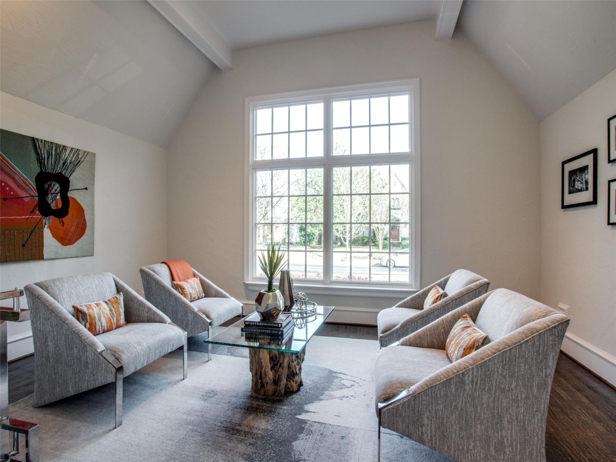 3909 Greenbrier Drive