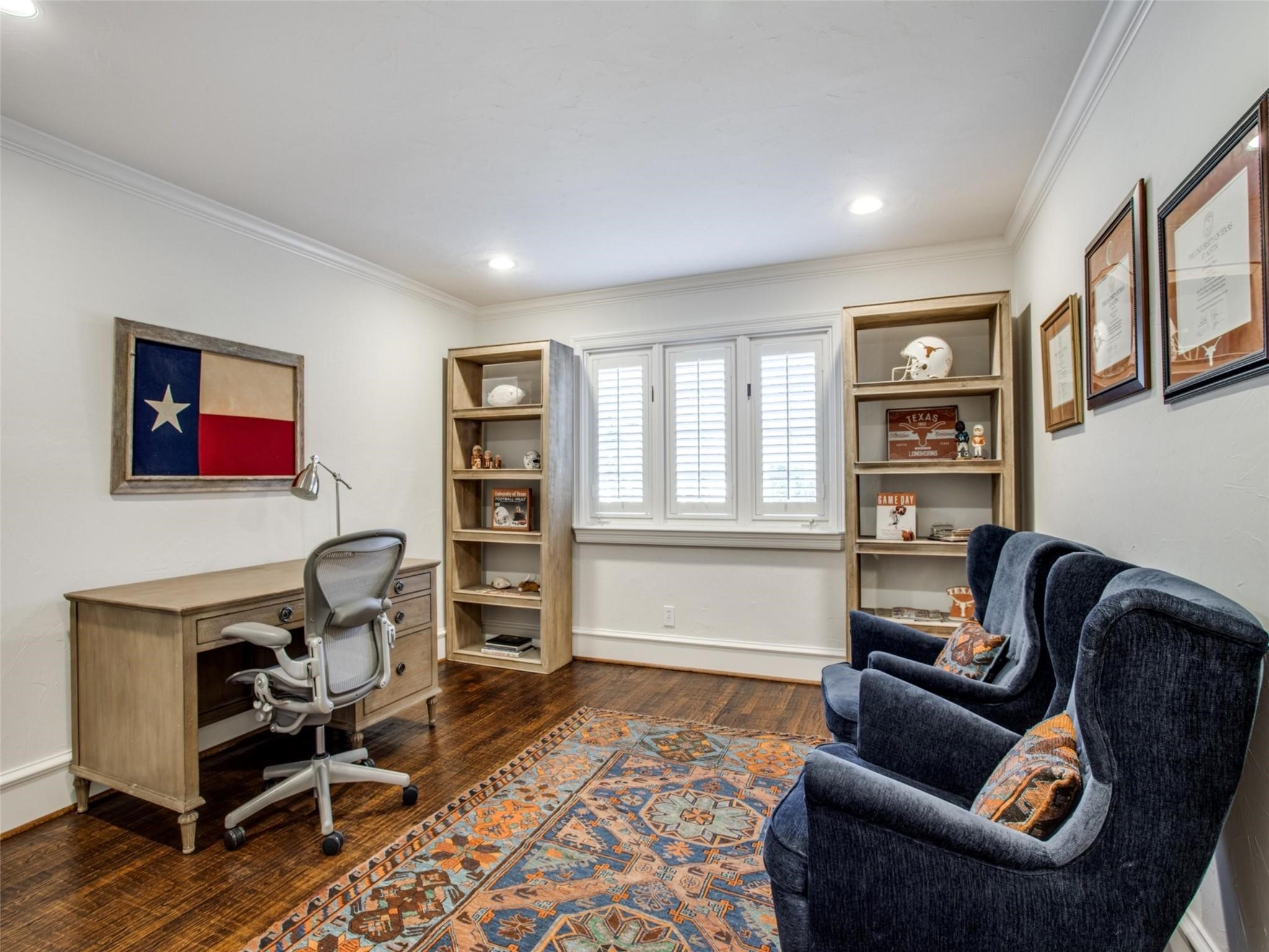 3909 Greenbrier Drive