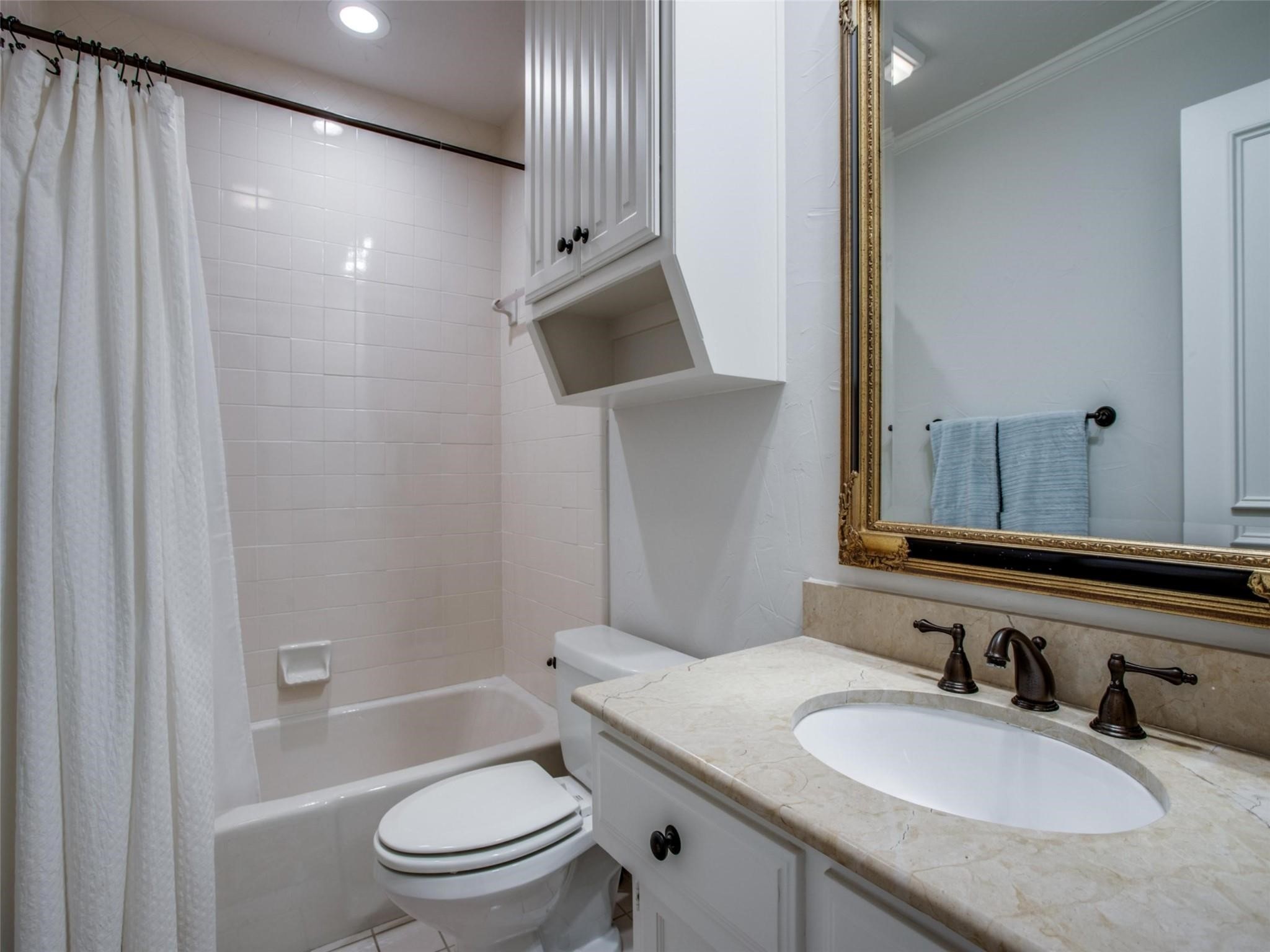 3909 Greenbrier Drive