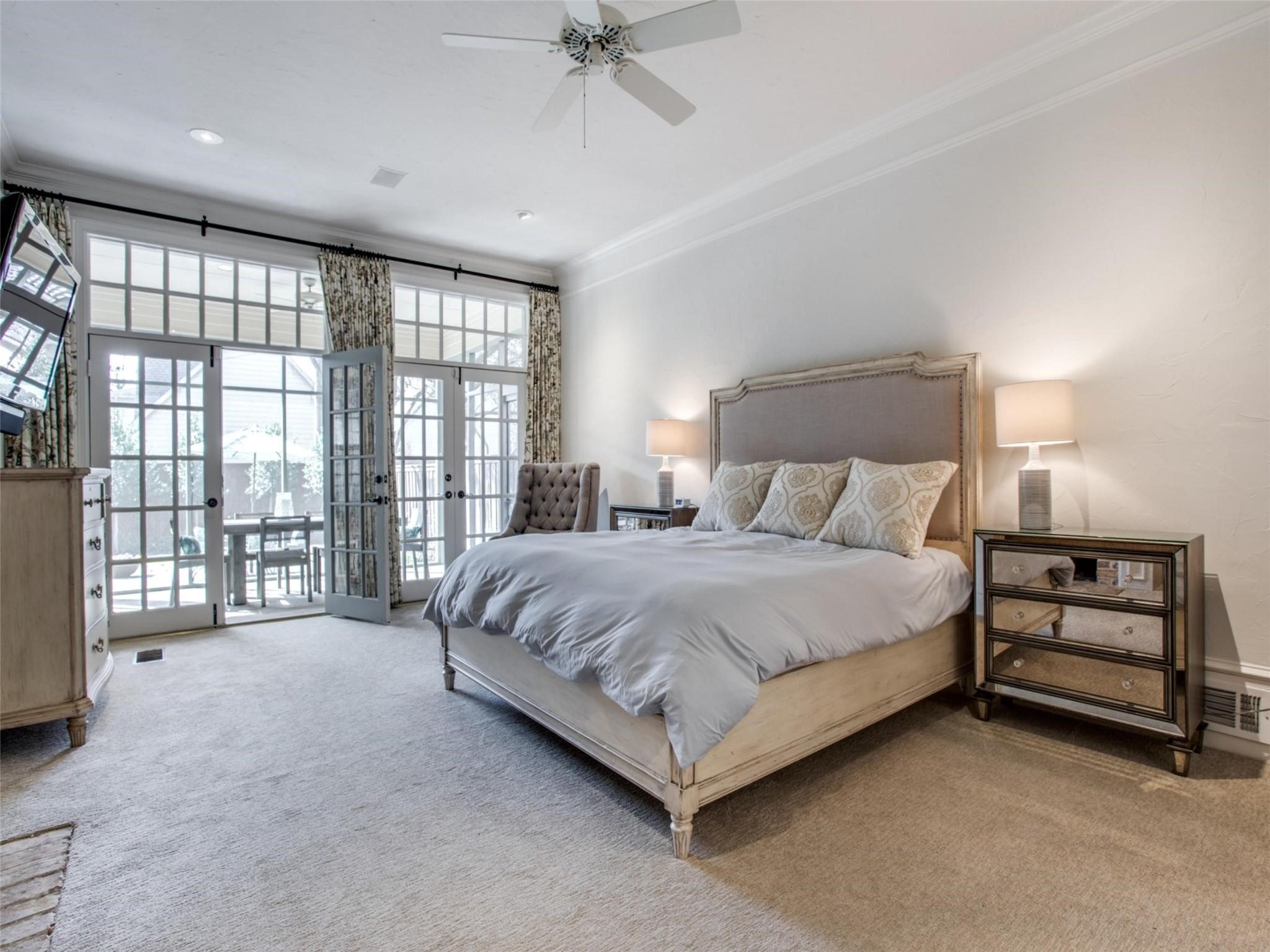 3909 Greenbrier Drive