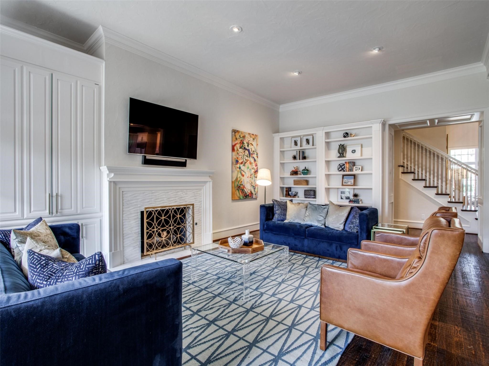 3909 Greenbrier Drive