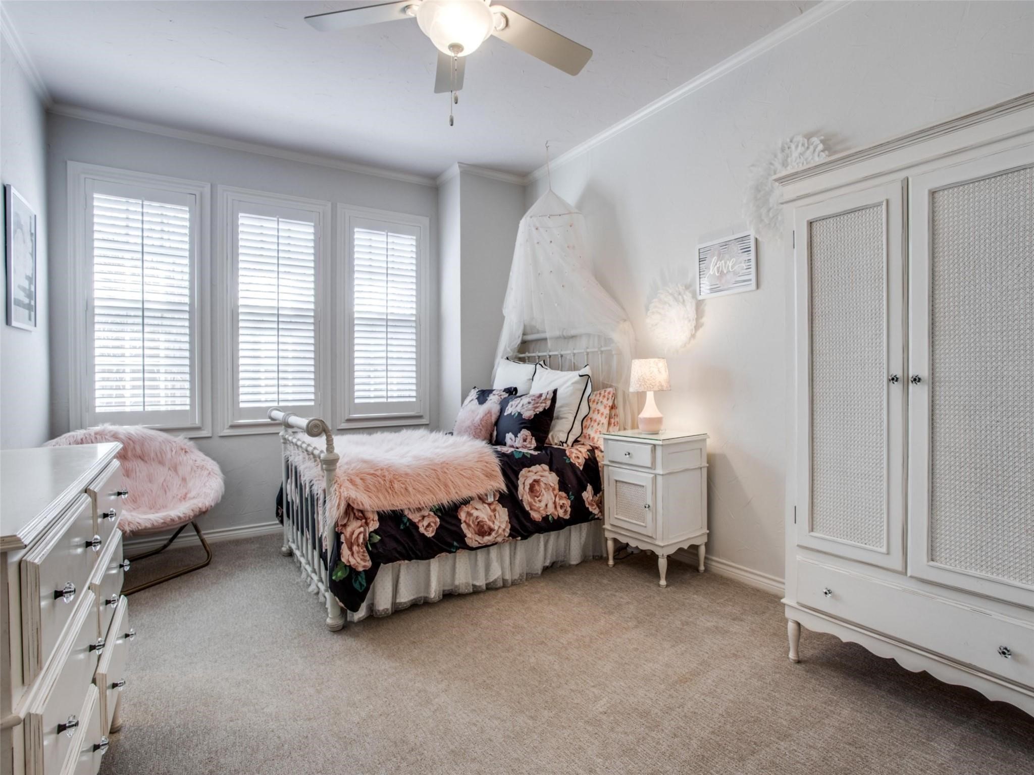 3909 Greenbrier Drive