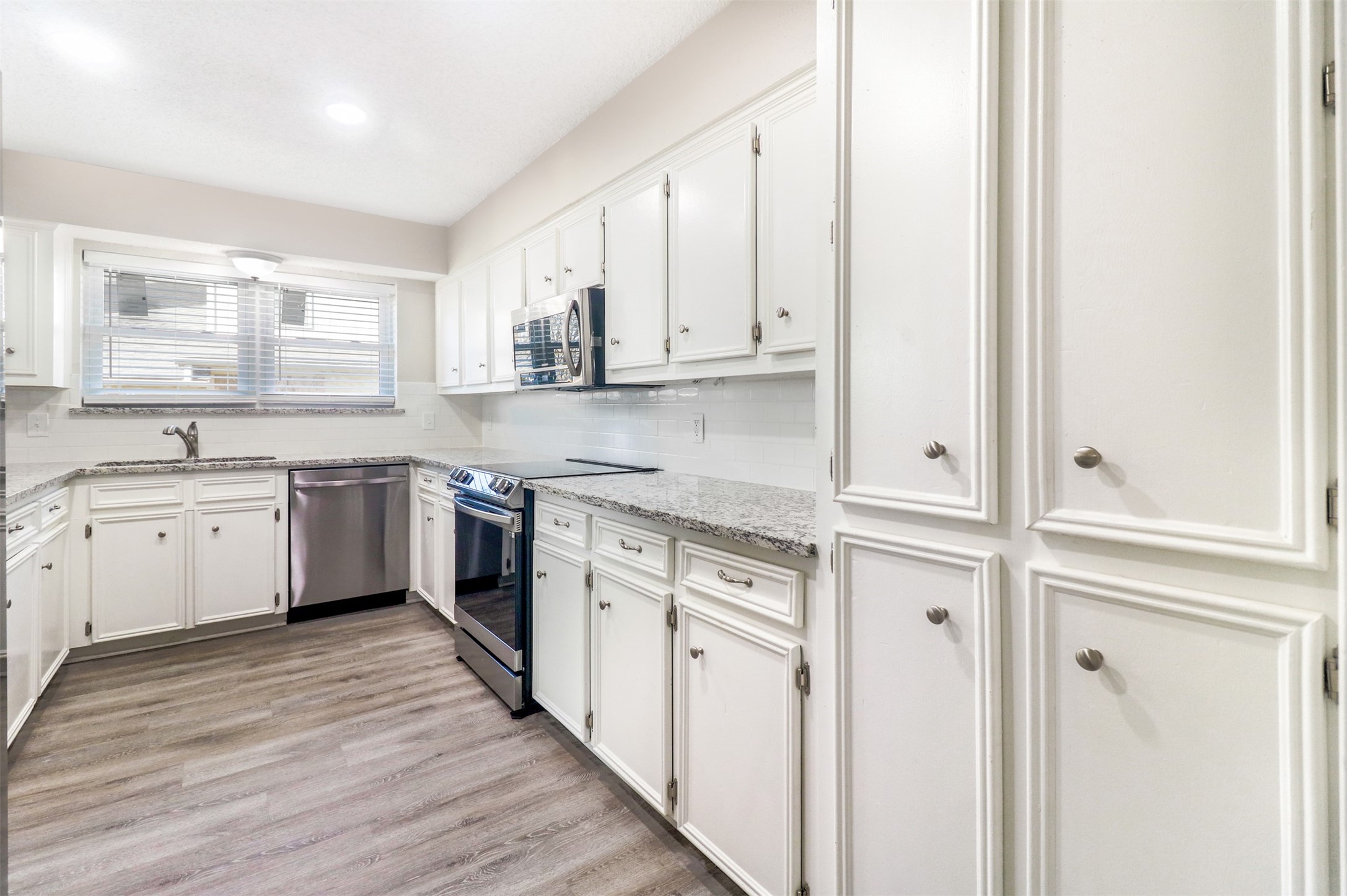 2179 Southern Place A