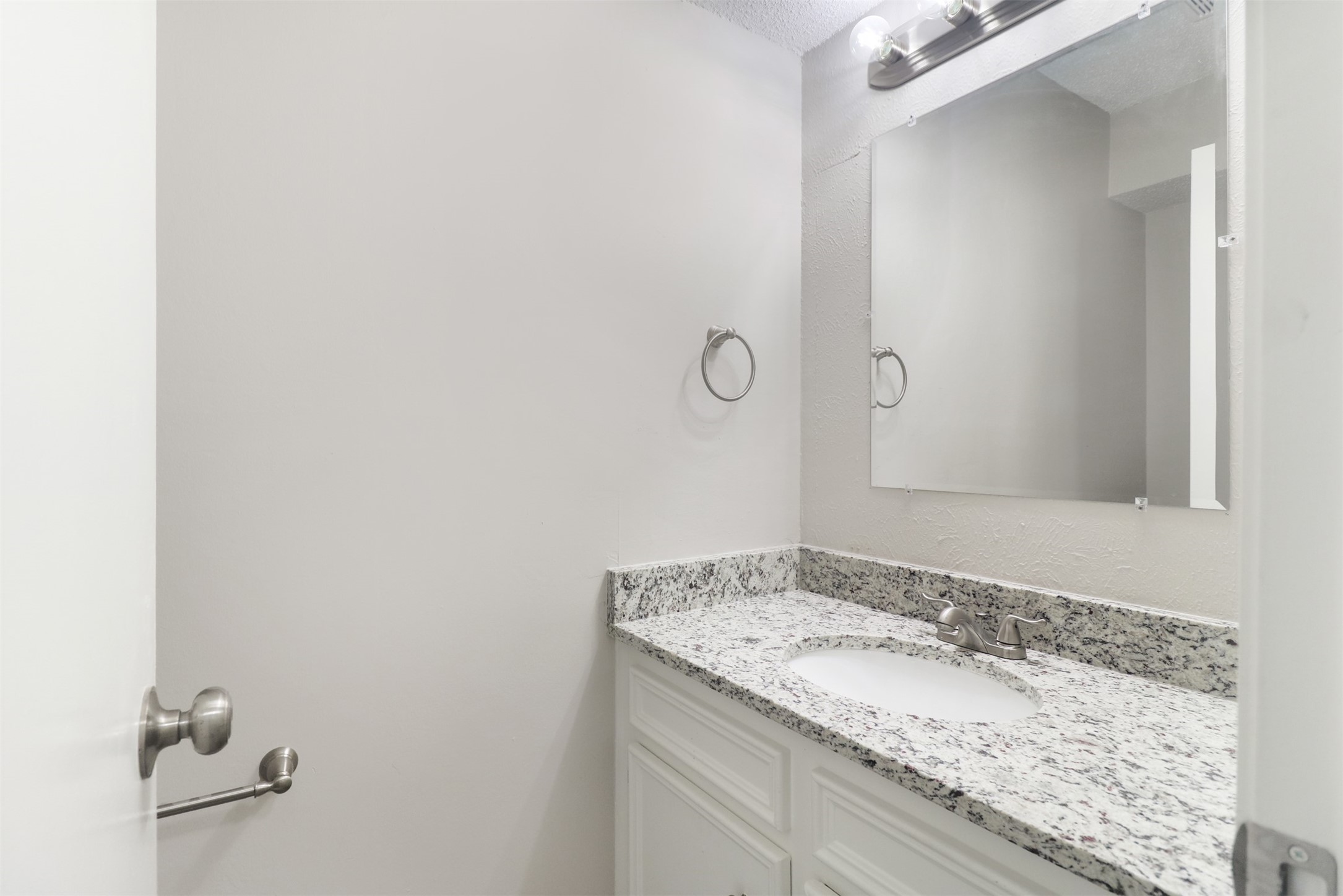 2179 Southern Place A
