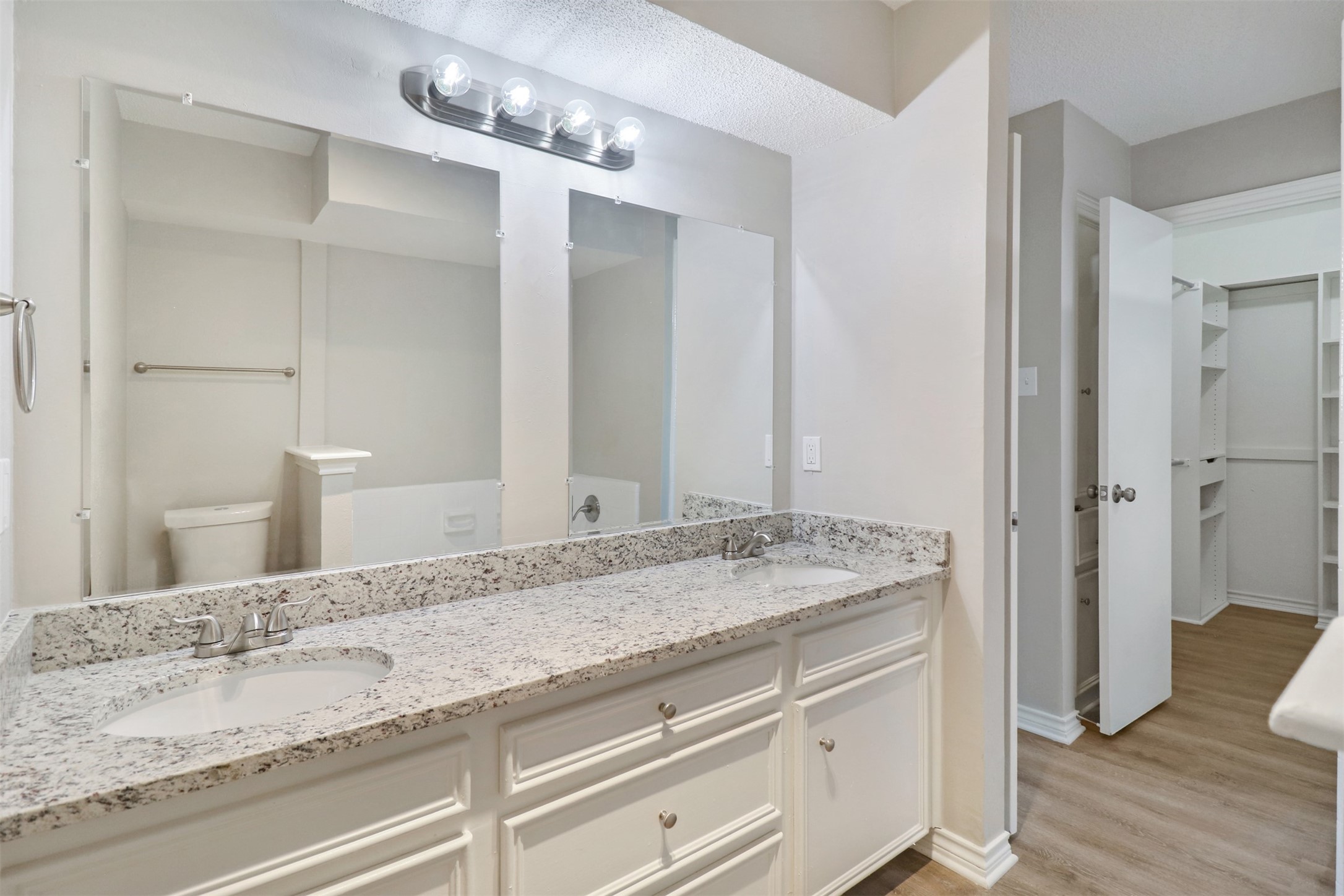 2179 Southern Place A
