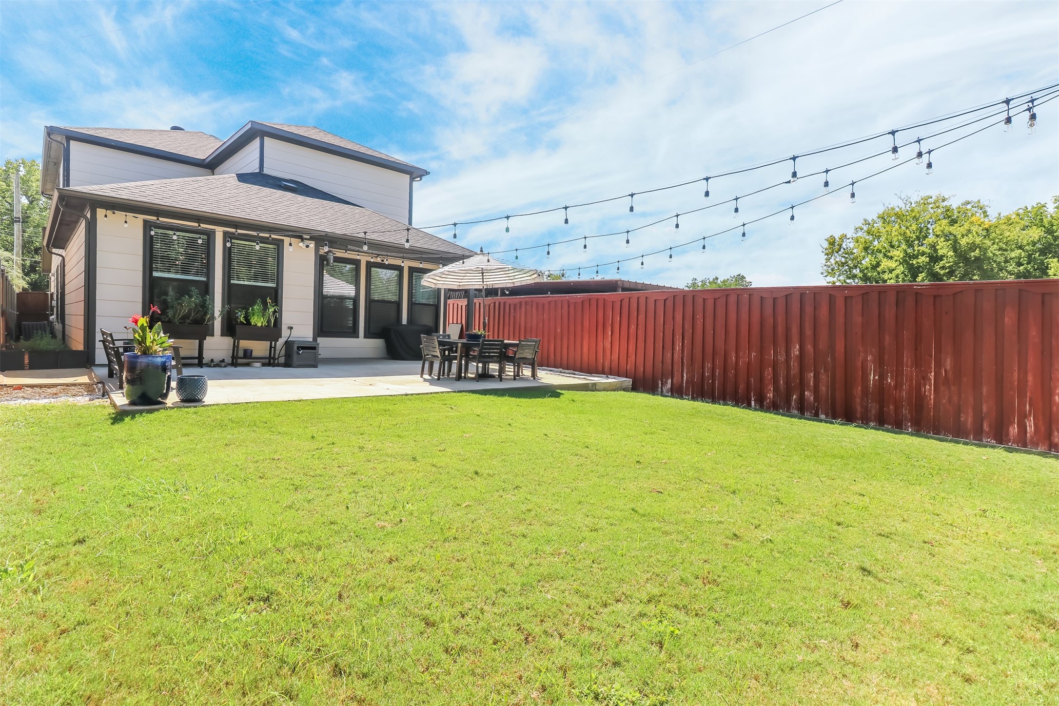 1975 Angelina Drive