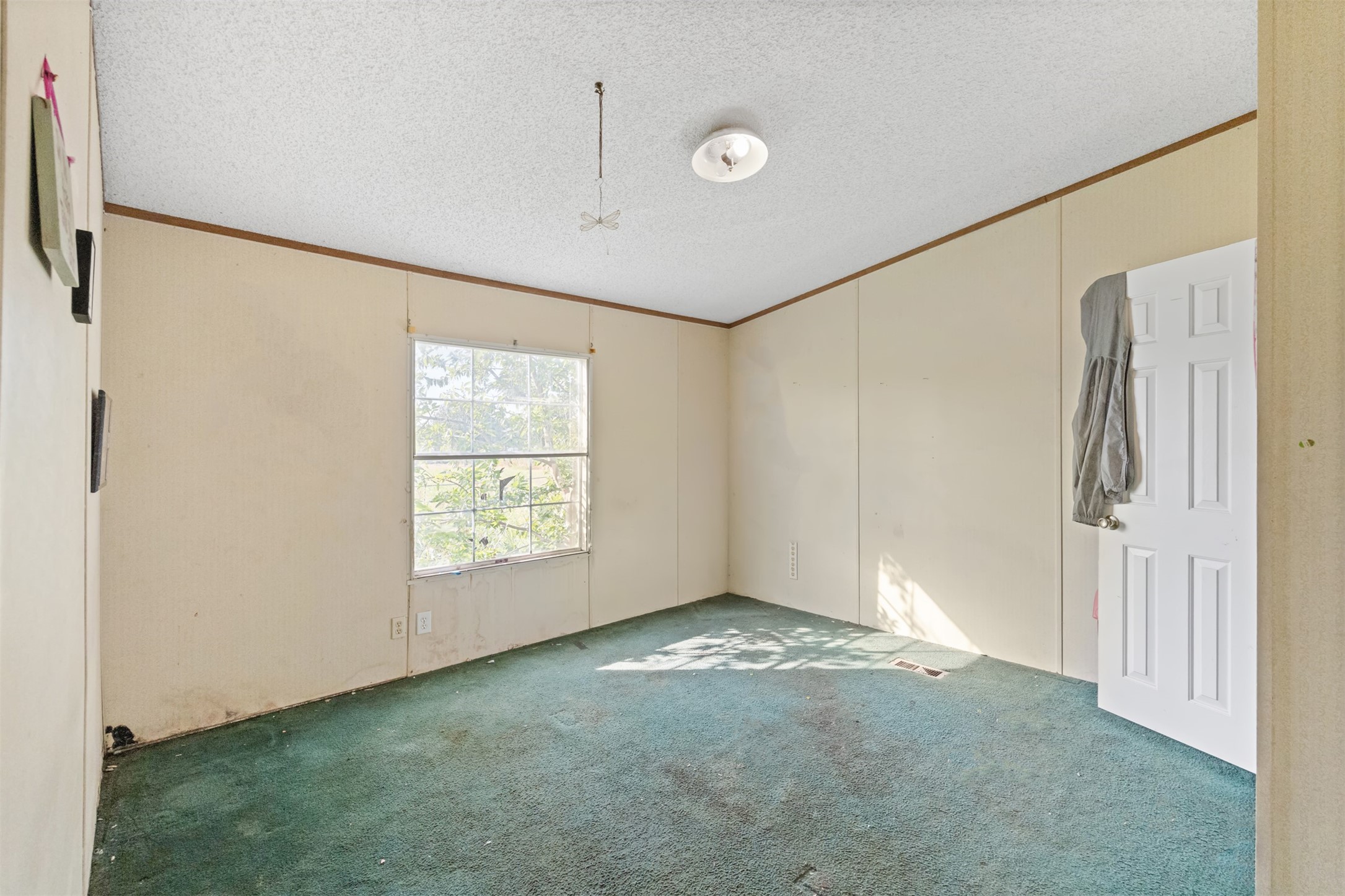 518 Hight Road