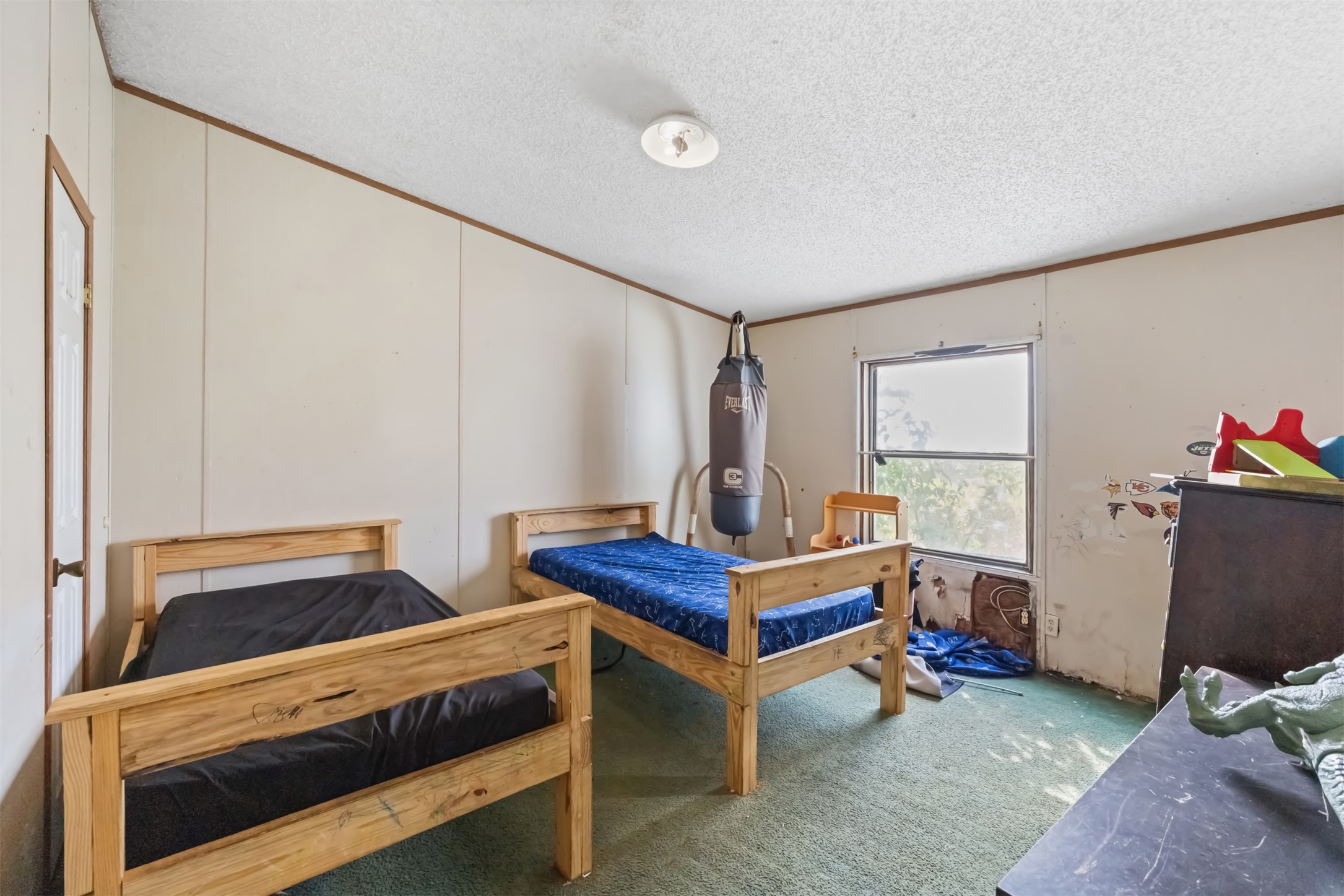 518 Hight Road