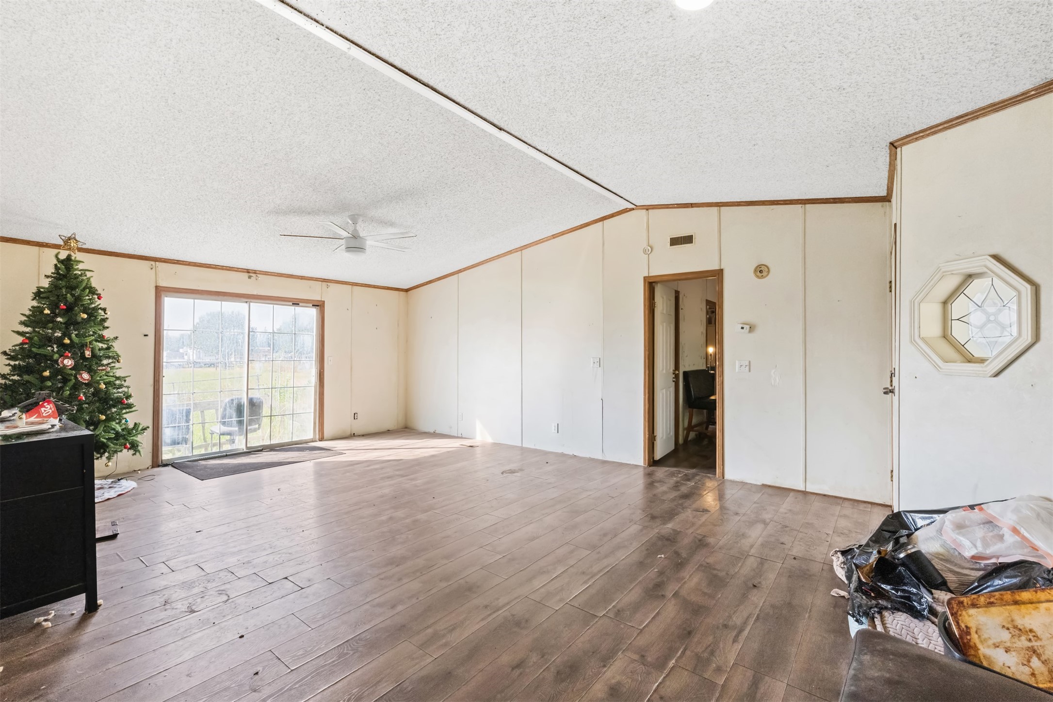 518 Hight Road