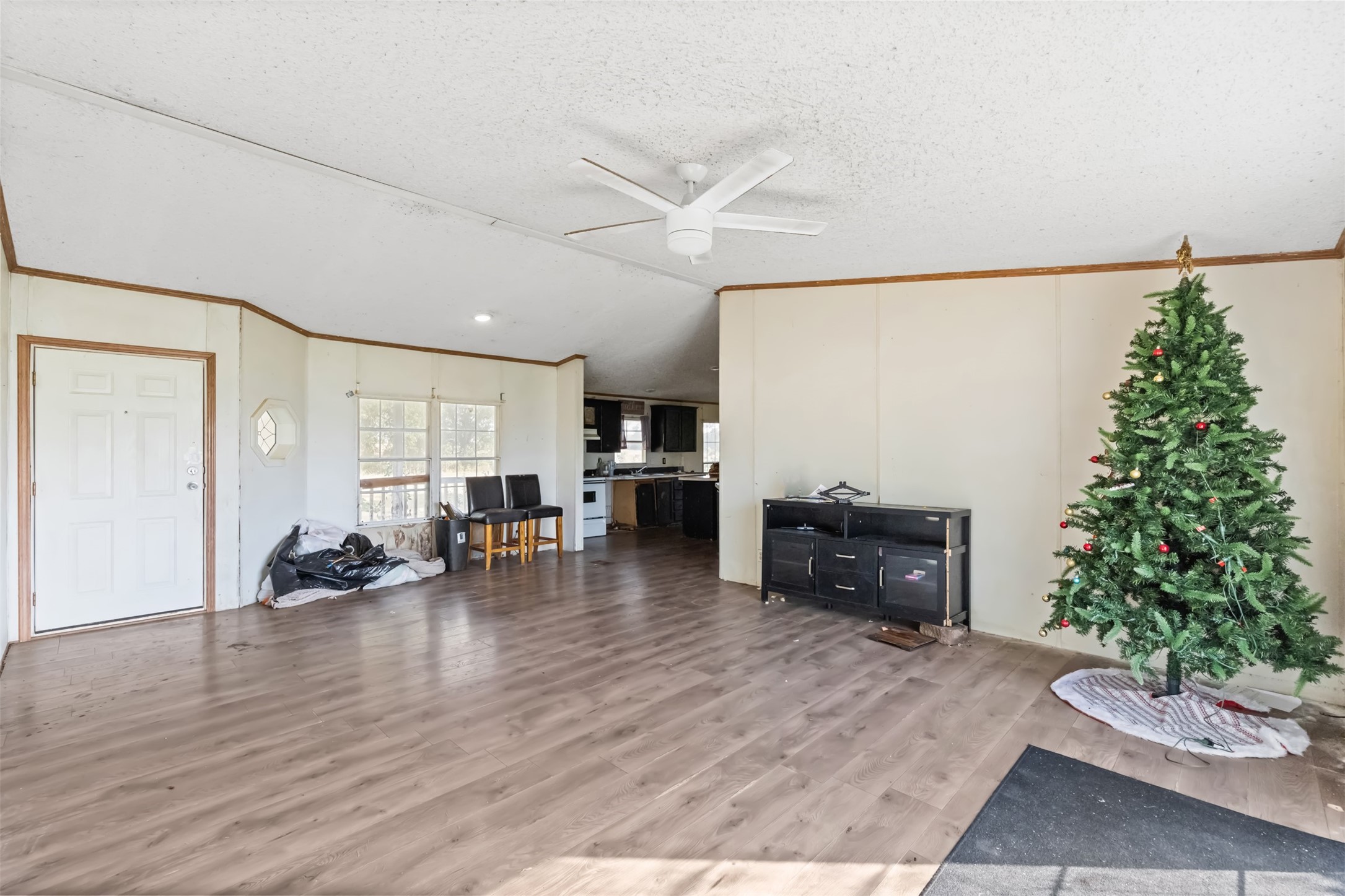 518 Hight Road