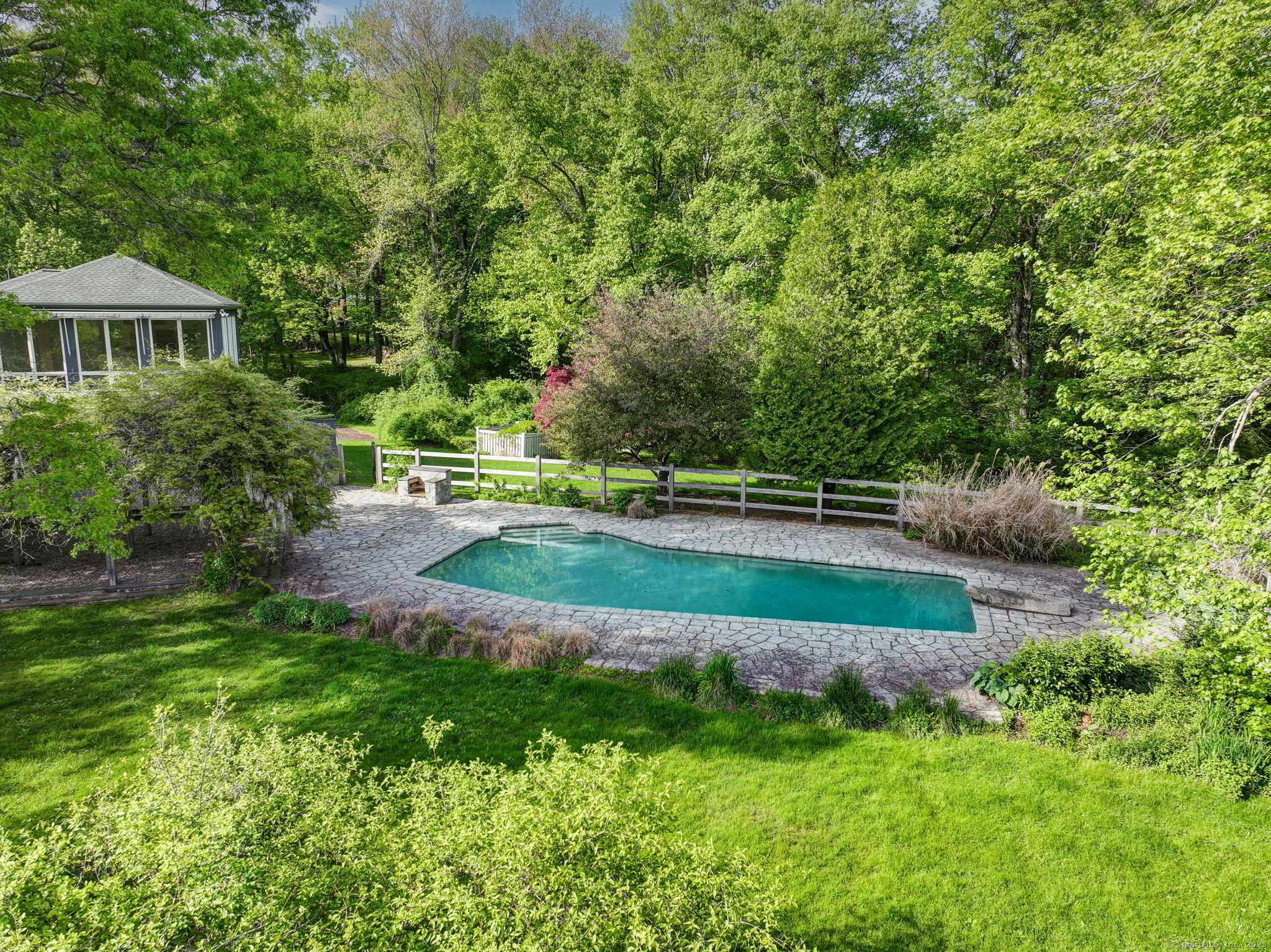6 Old Orchard Drive