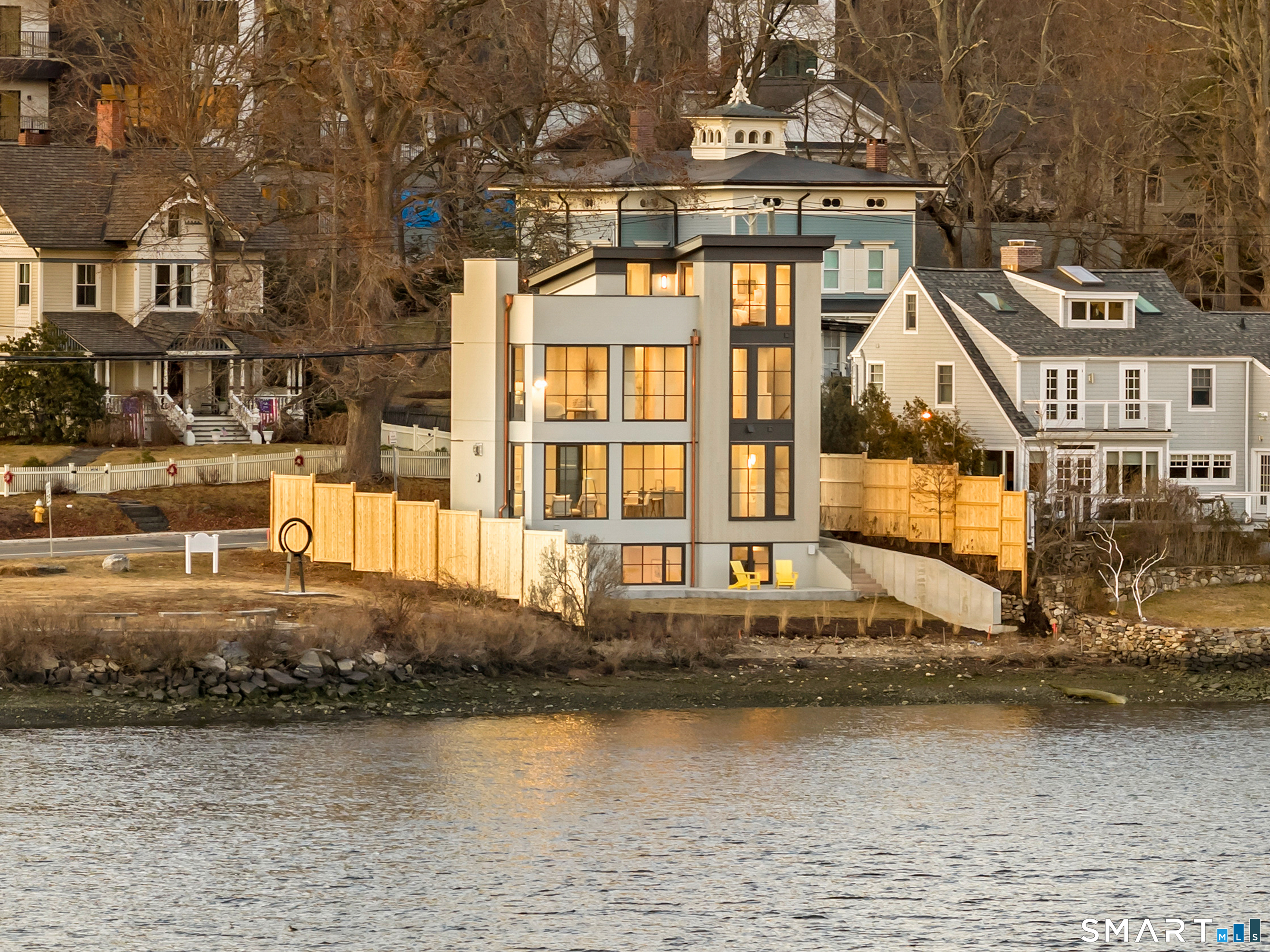 79 Riverside Avenue