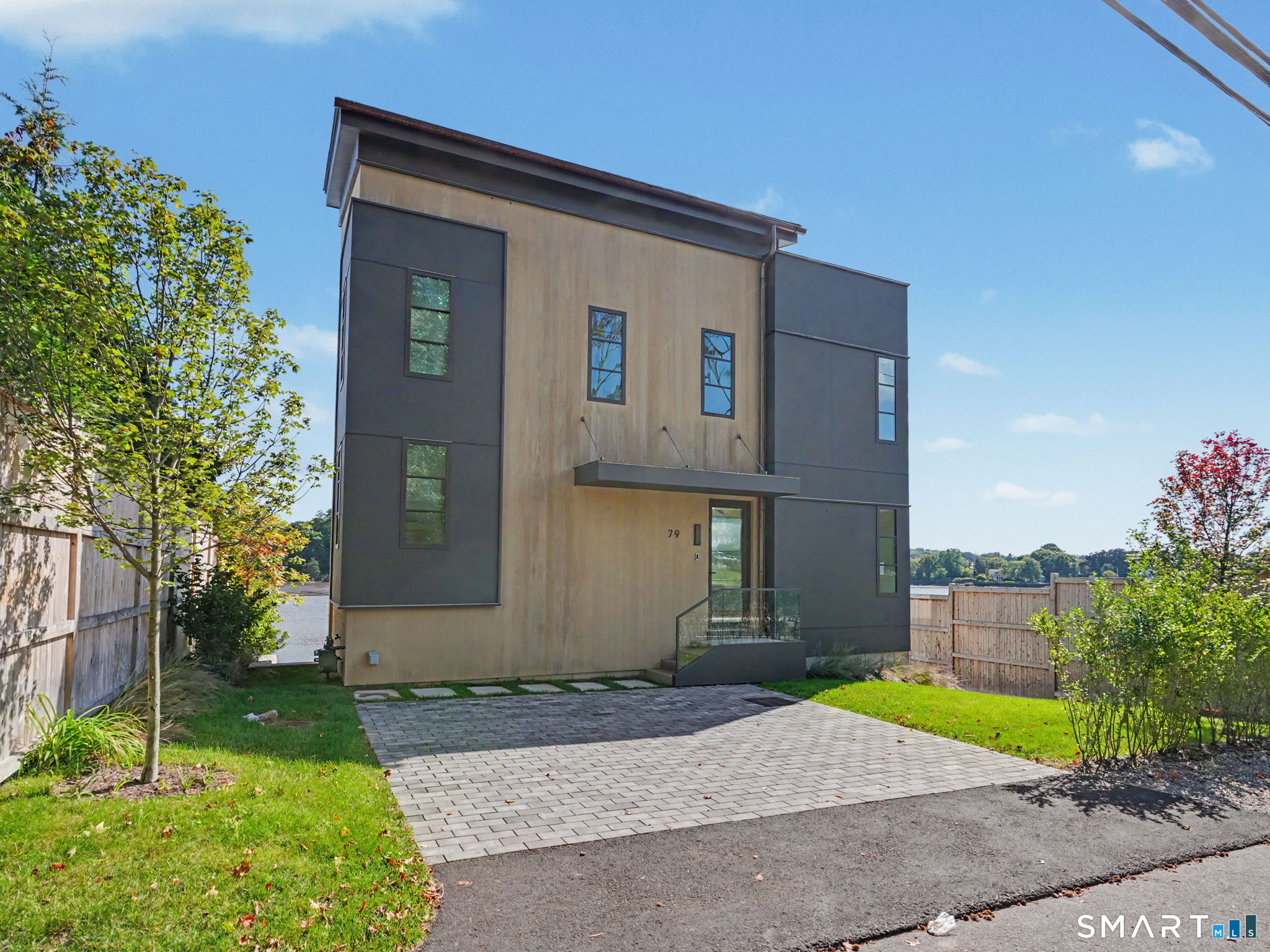 79 Riverside Avenue