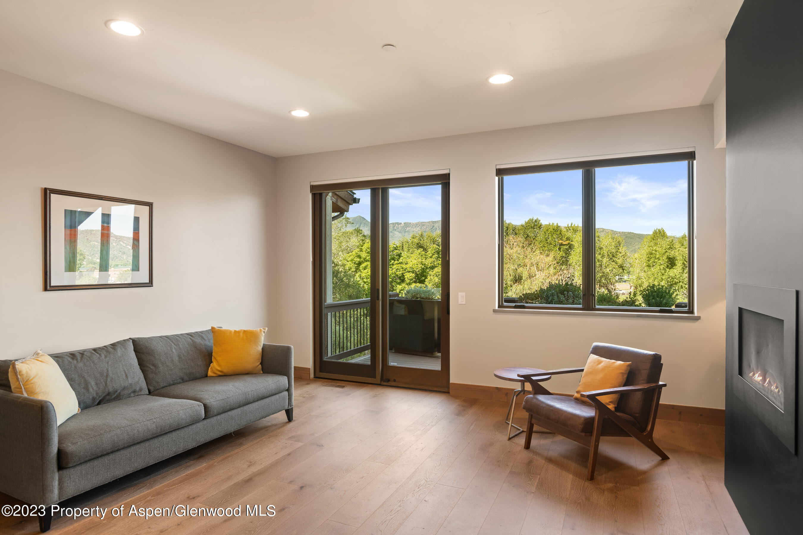 215 Overlook