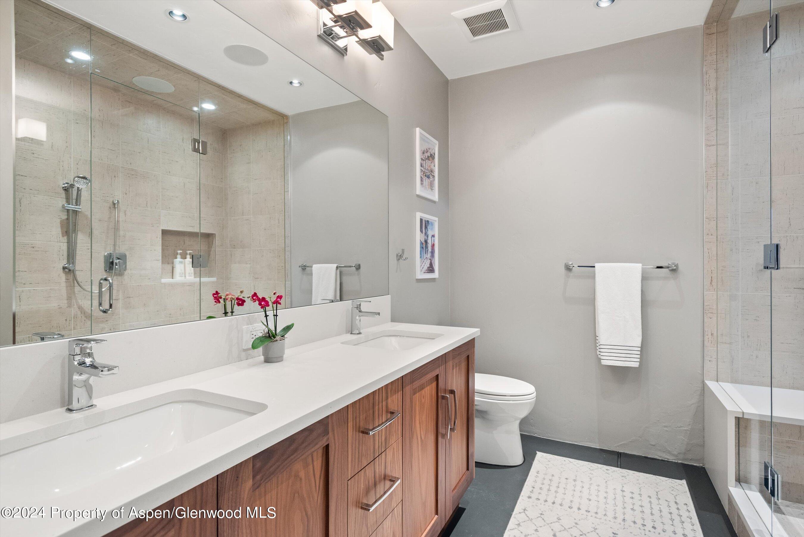 225 Cottonwood Lane