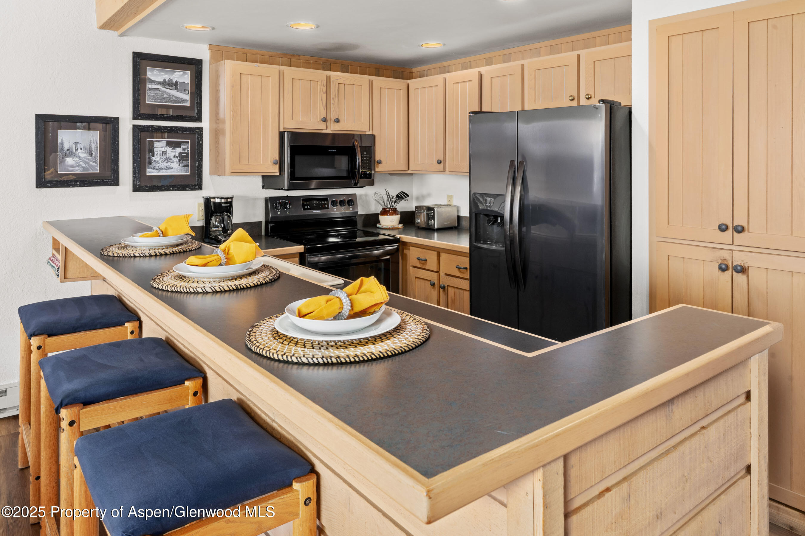 55 UPPER WOODBRIDGE Road, H-5