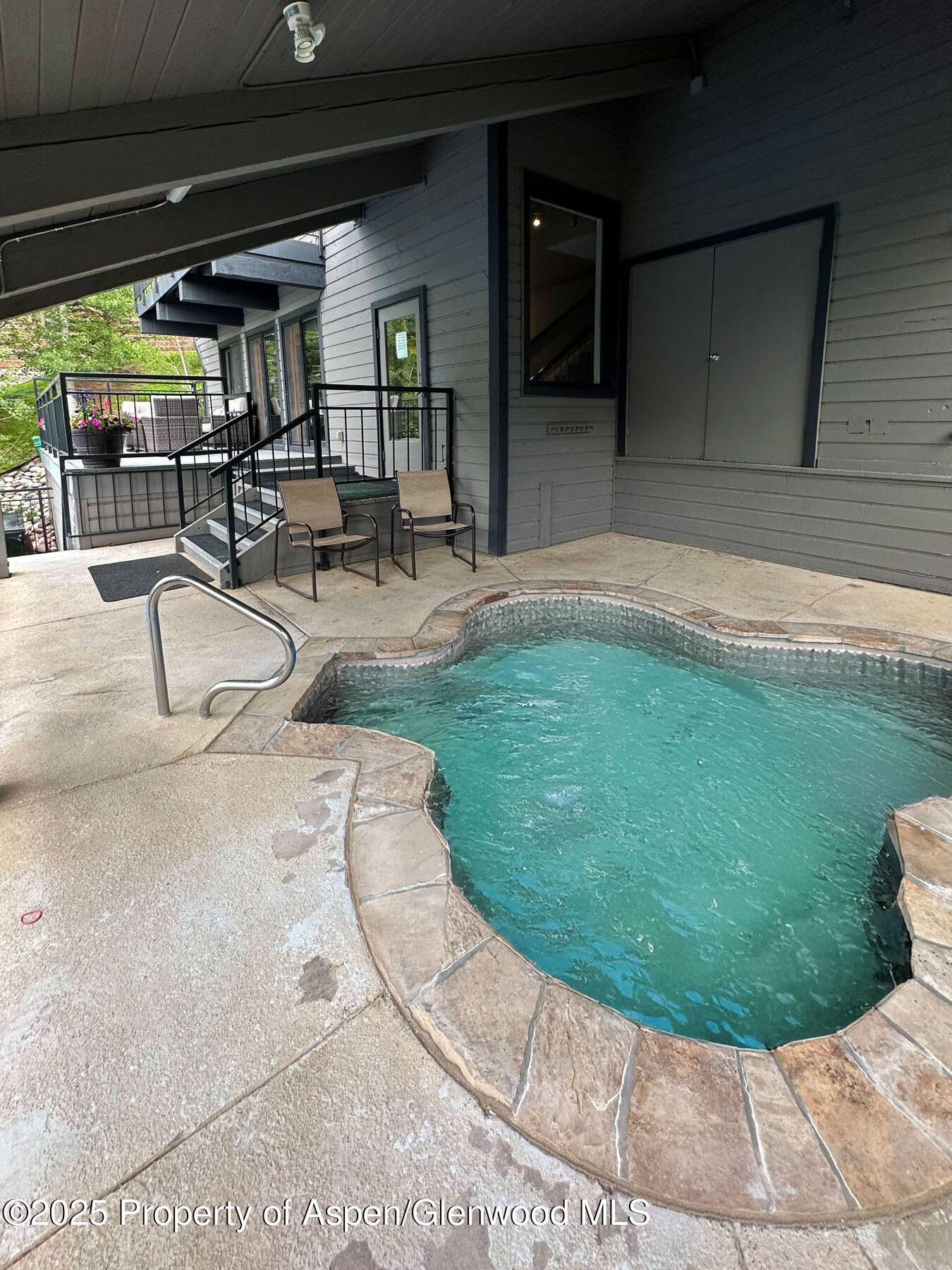 55 UPPER WOODBRIDGE Road, H-5