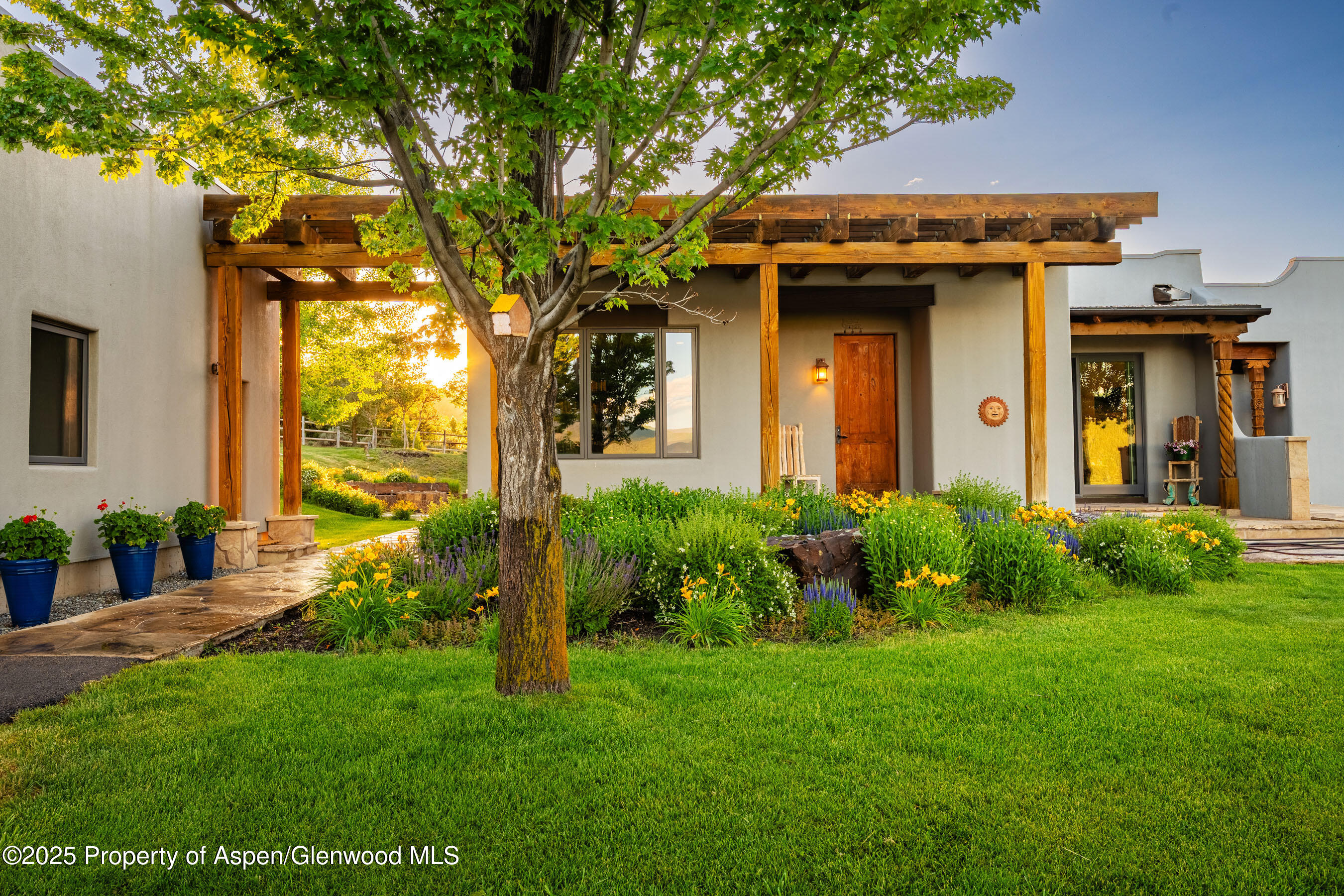 1432 Hooks Spur Road