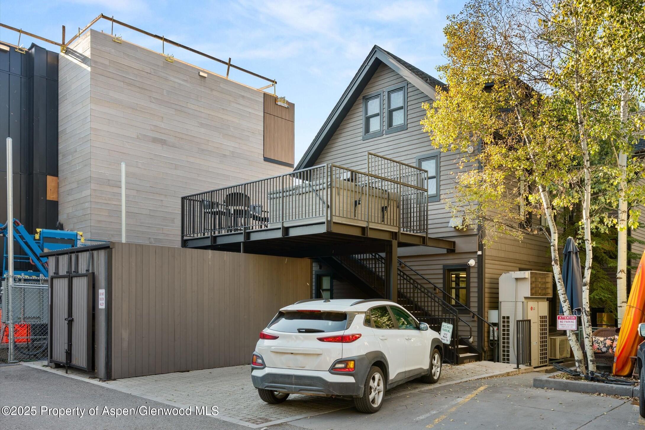 122 W Main Street
