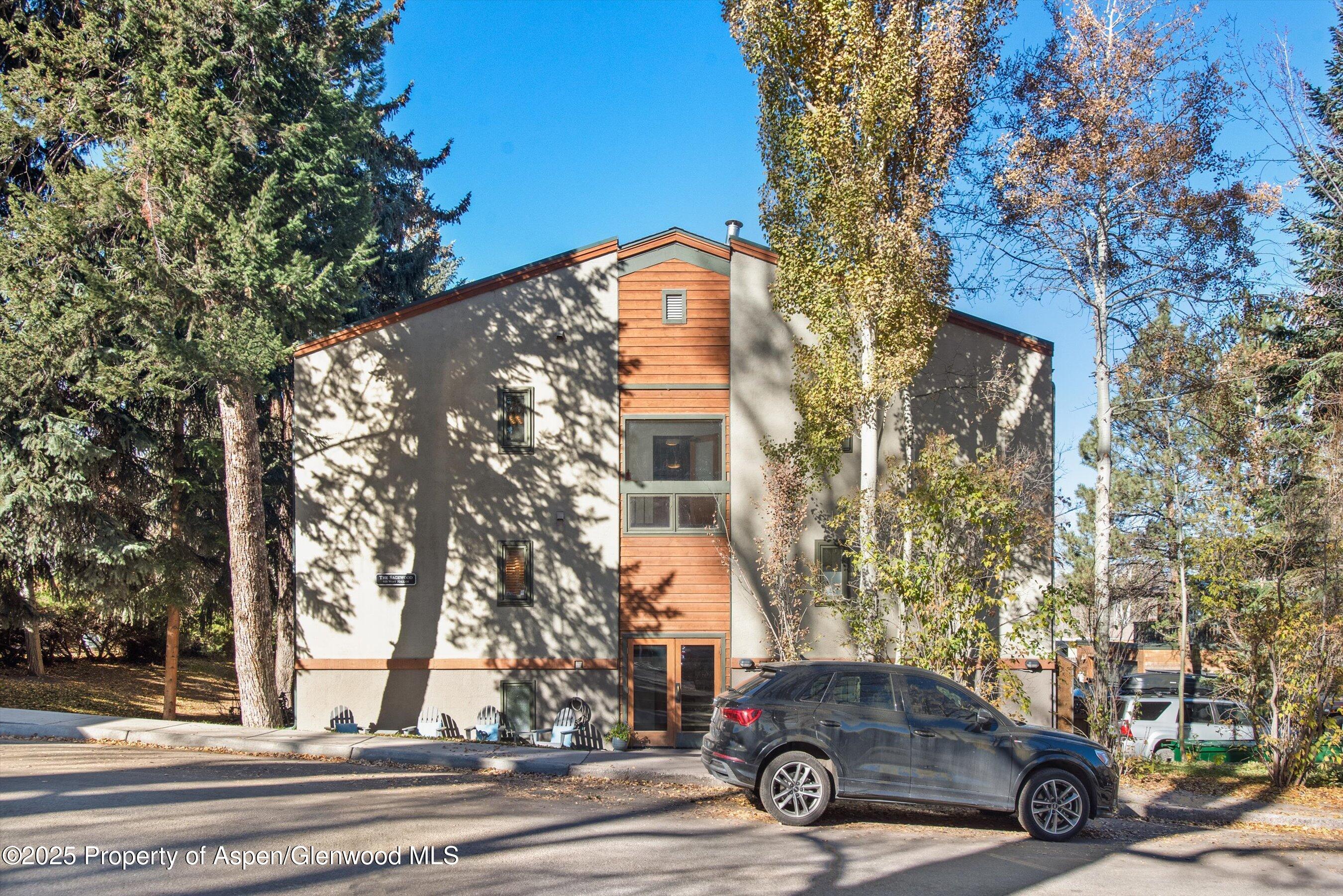 910 W Hallam Street Unit 11