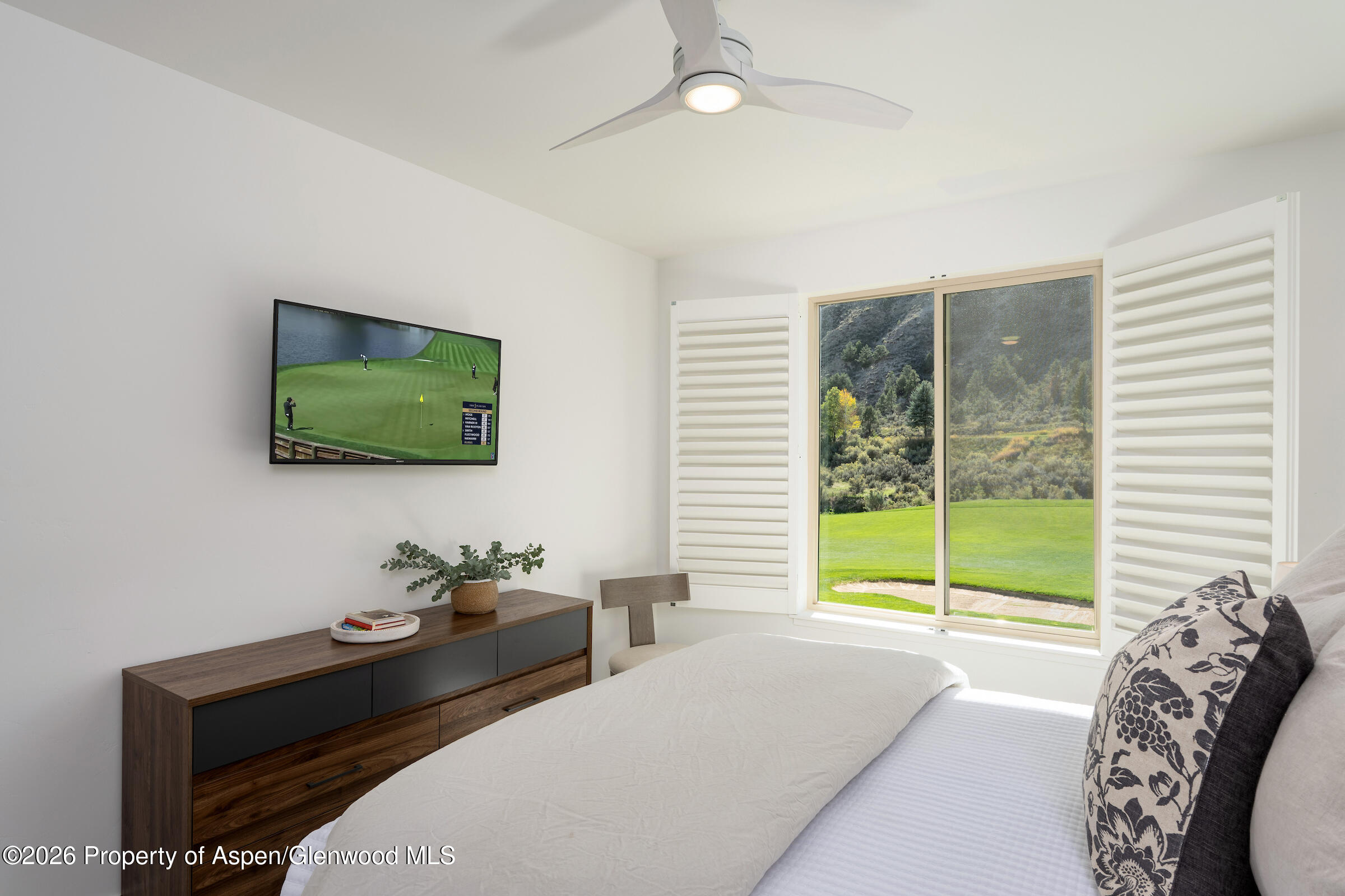 206 River Vista